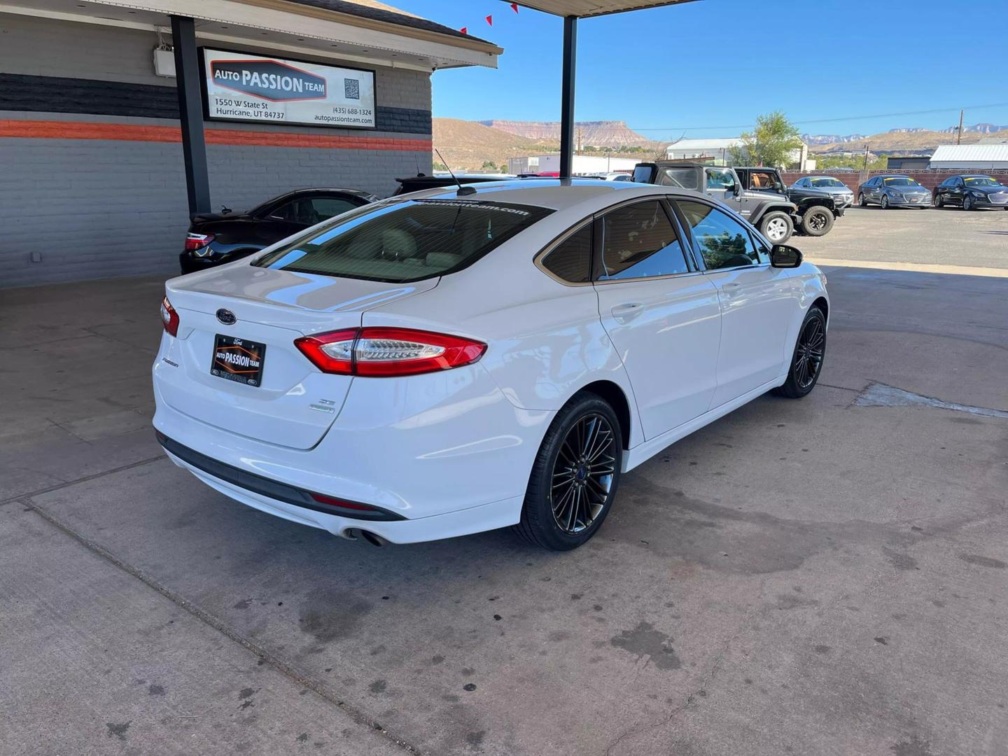 2014 Ford Fusion SE photo 5