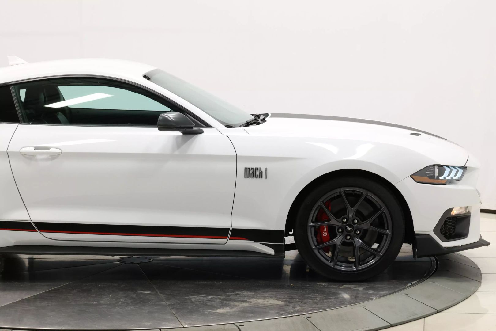 2022 Ford Mustang - Image 59
