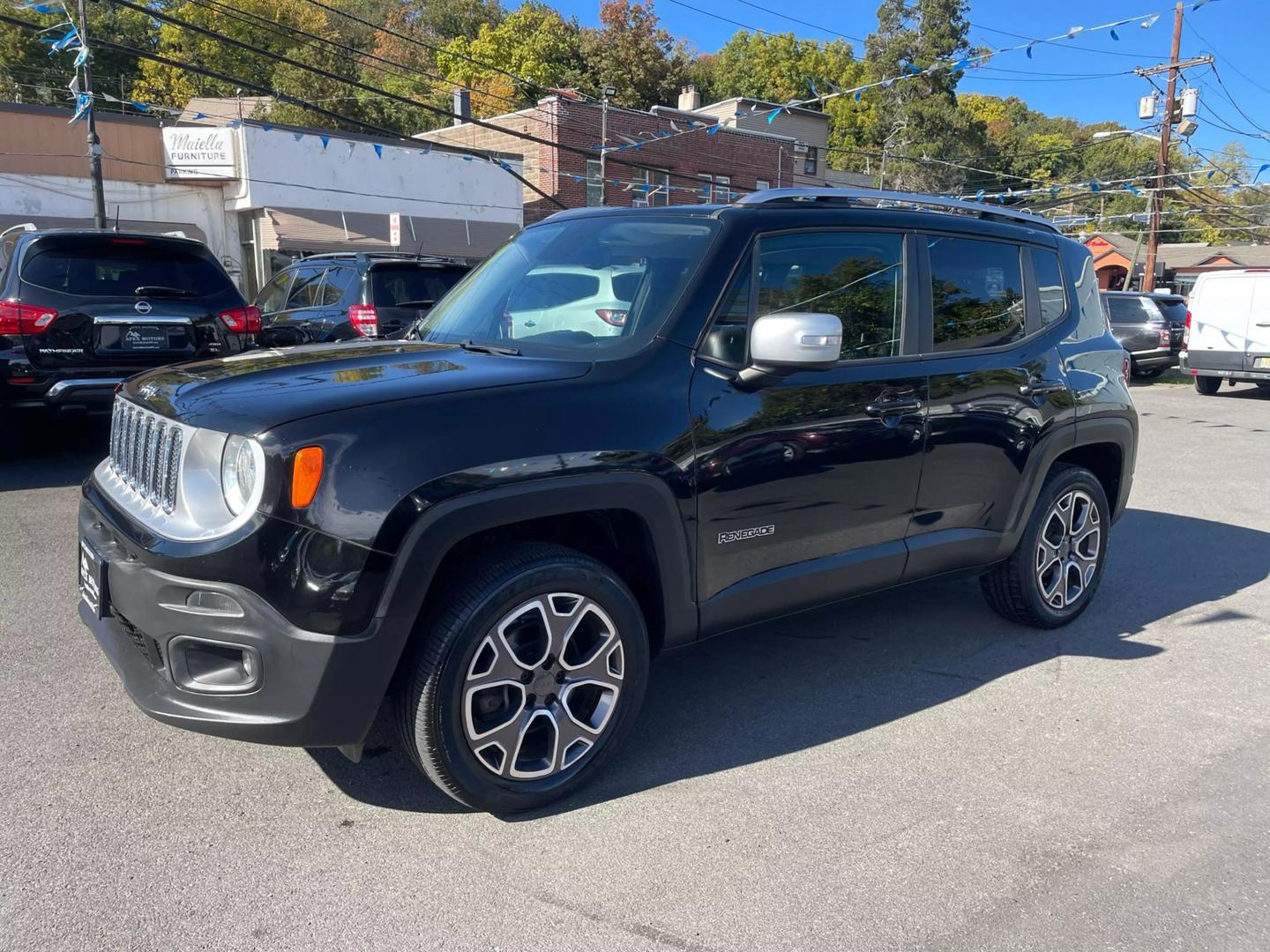 2015 Jeep Renegade Limited photo 9