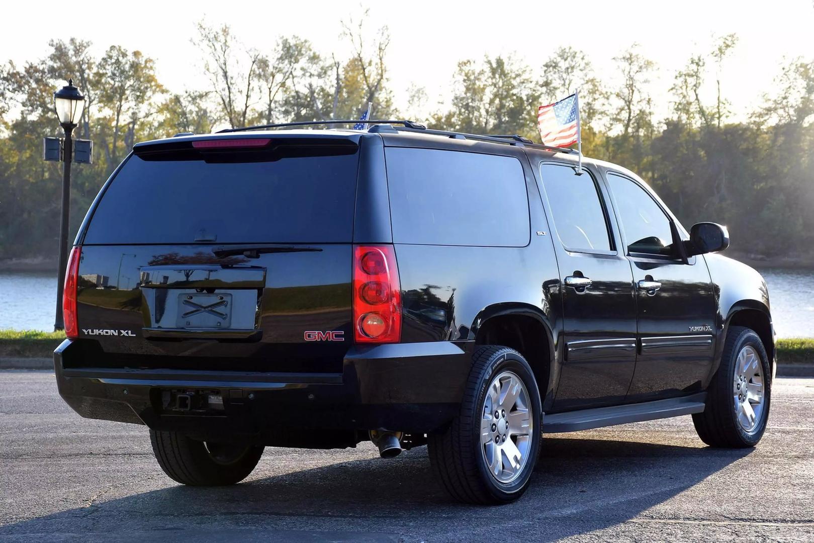 2014 GMC Yukon XL SLT photo 15