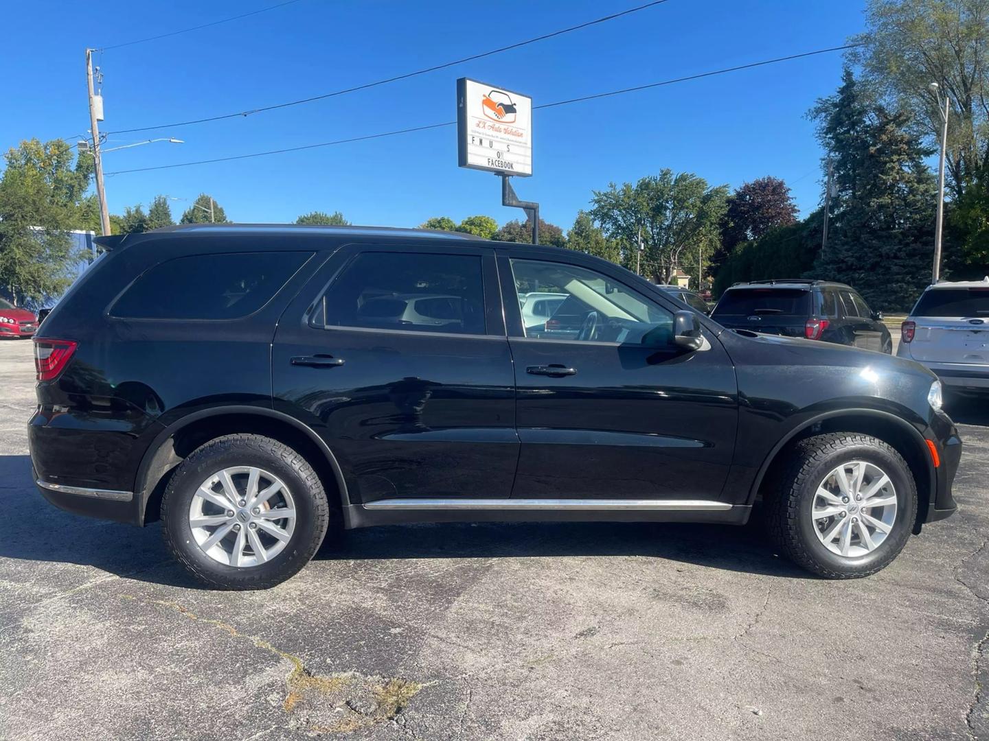 2021 Dodge Durango SXT Plus photo 2