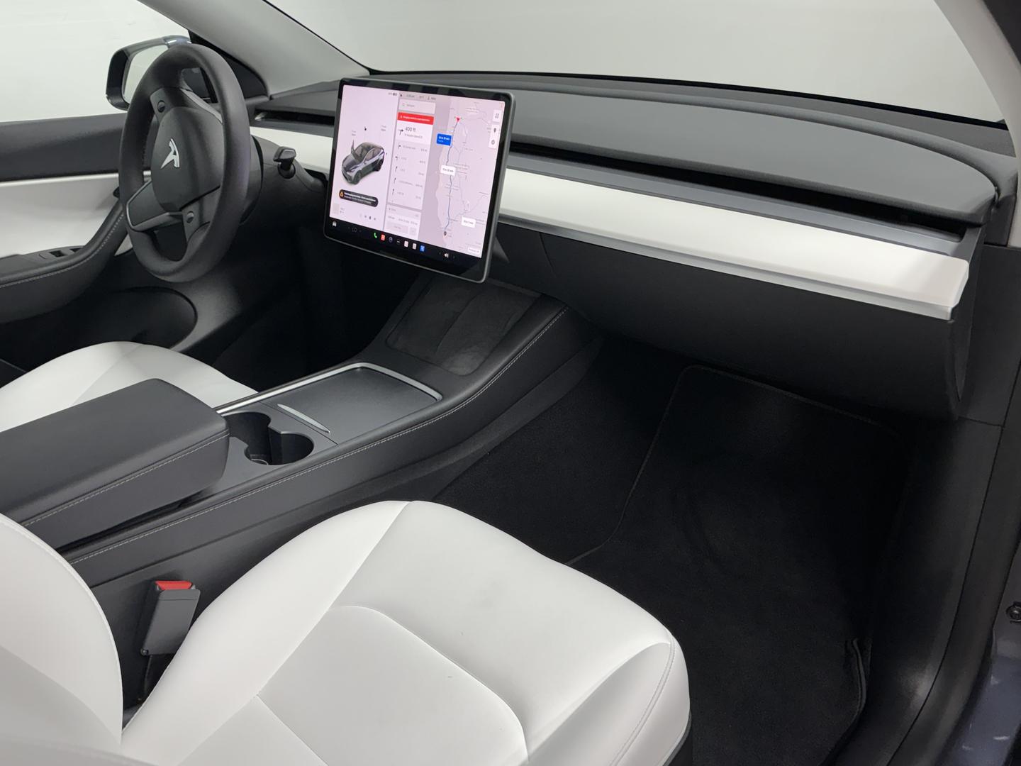 2022 Tesla Model Y Long Range photo 14