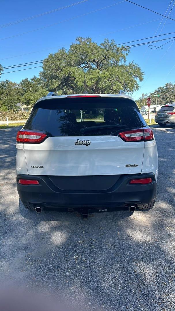 2014 Jeep Cherokee Latitude photo 8