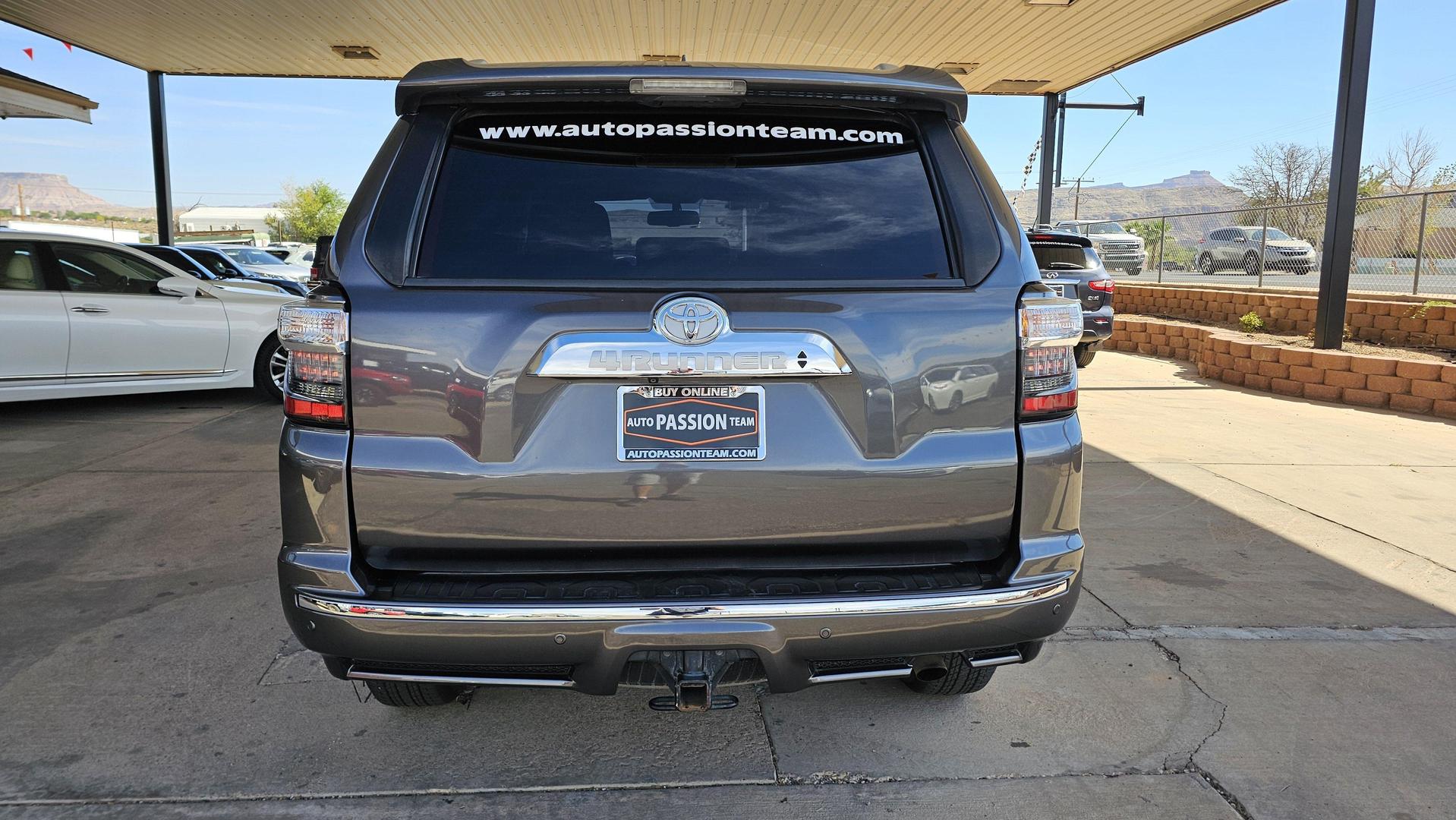 2015 Toyota 4Runner Limited photo 5