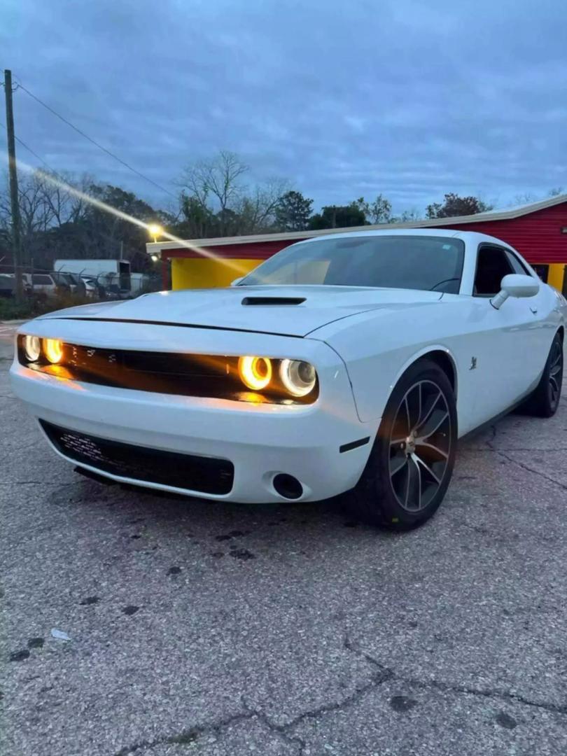 2018 Dodge Challenger Scat Pack photo 2