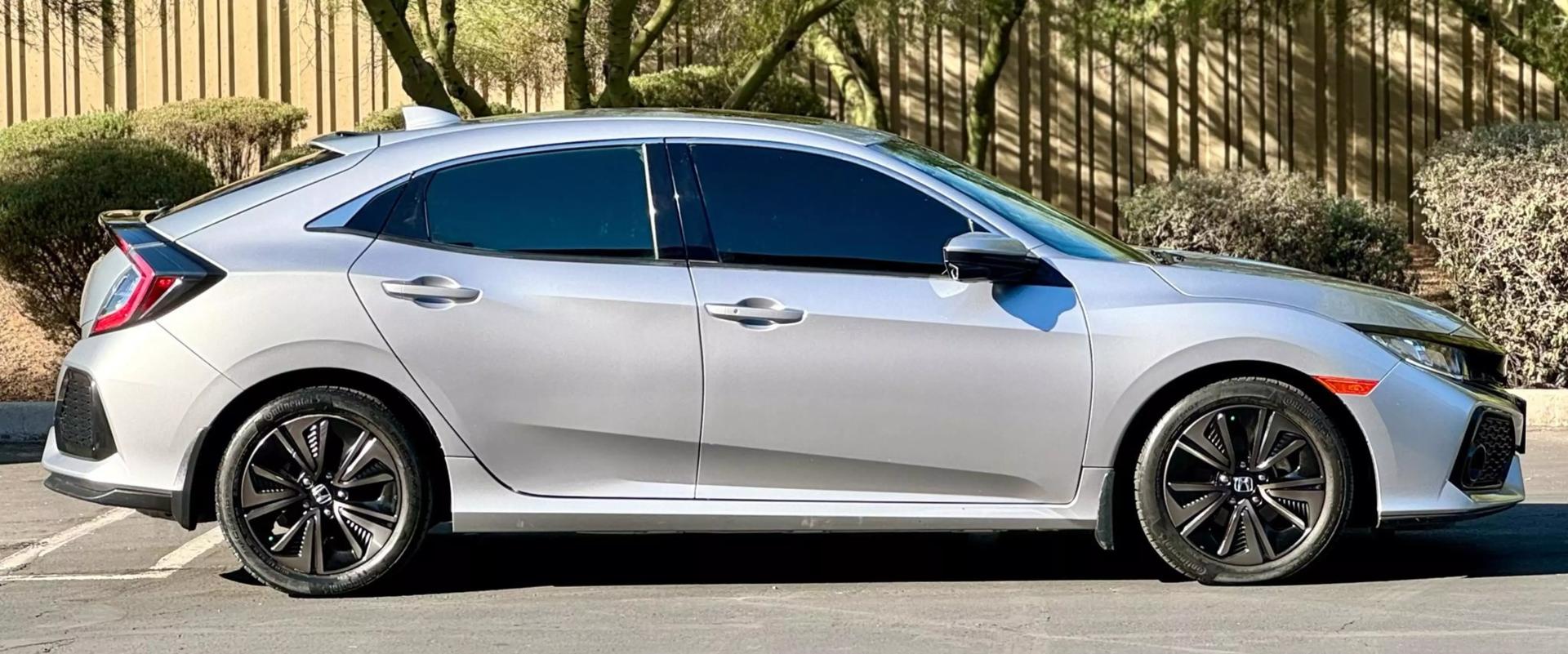 2019 Honda Civic Hatchback EX photo 5