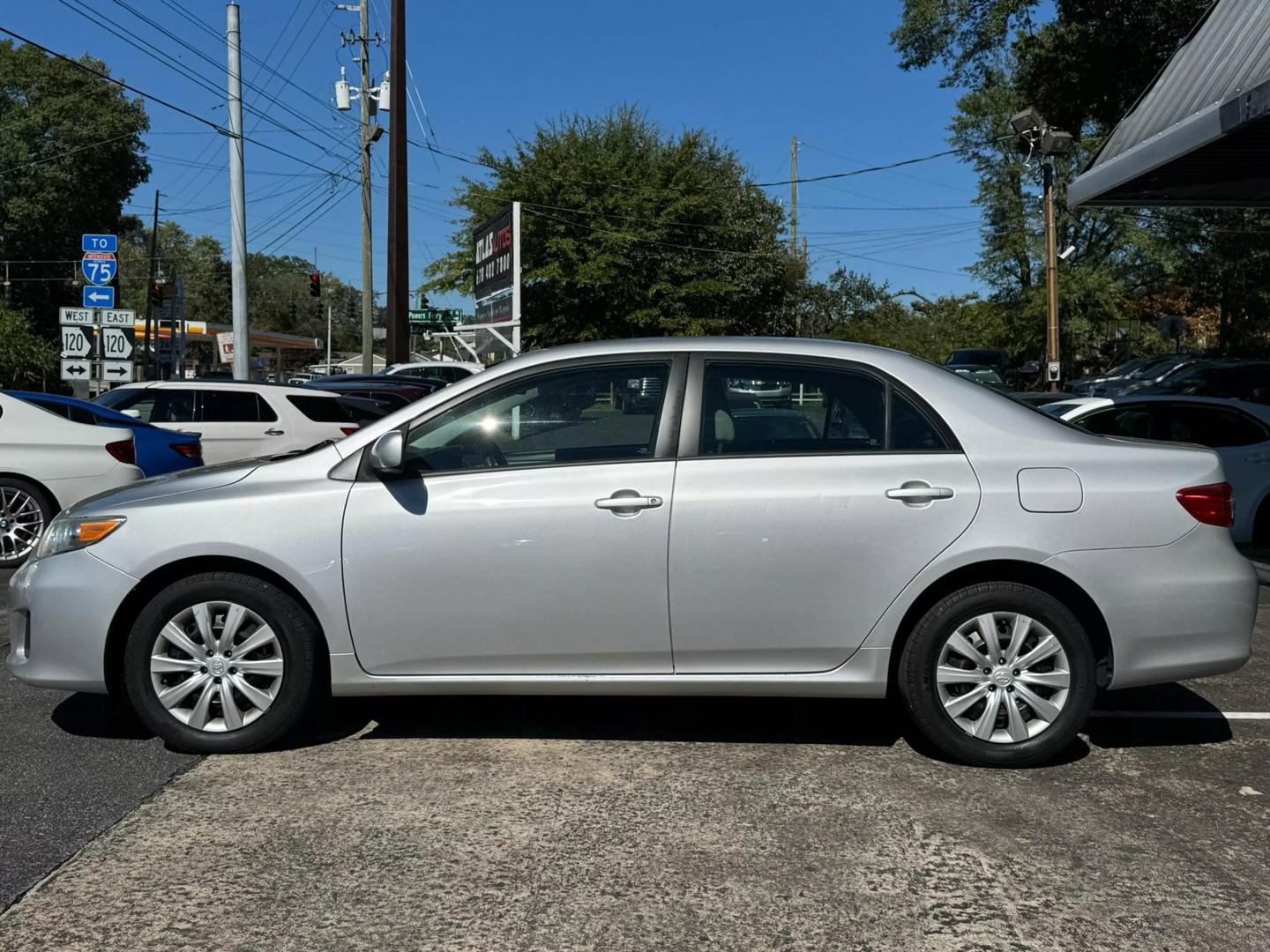 2012 Toyota Corolla LE photo 4