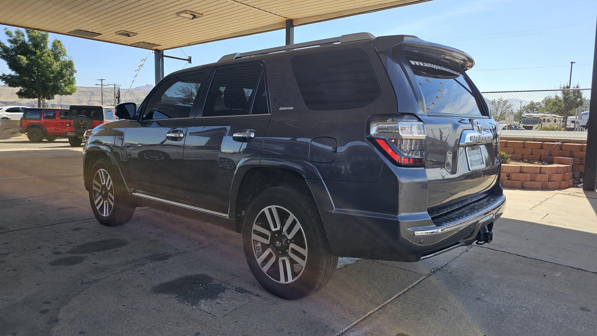 2015 Toyota 4Runner Limited photo 6