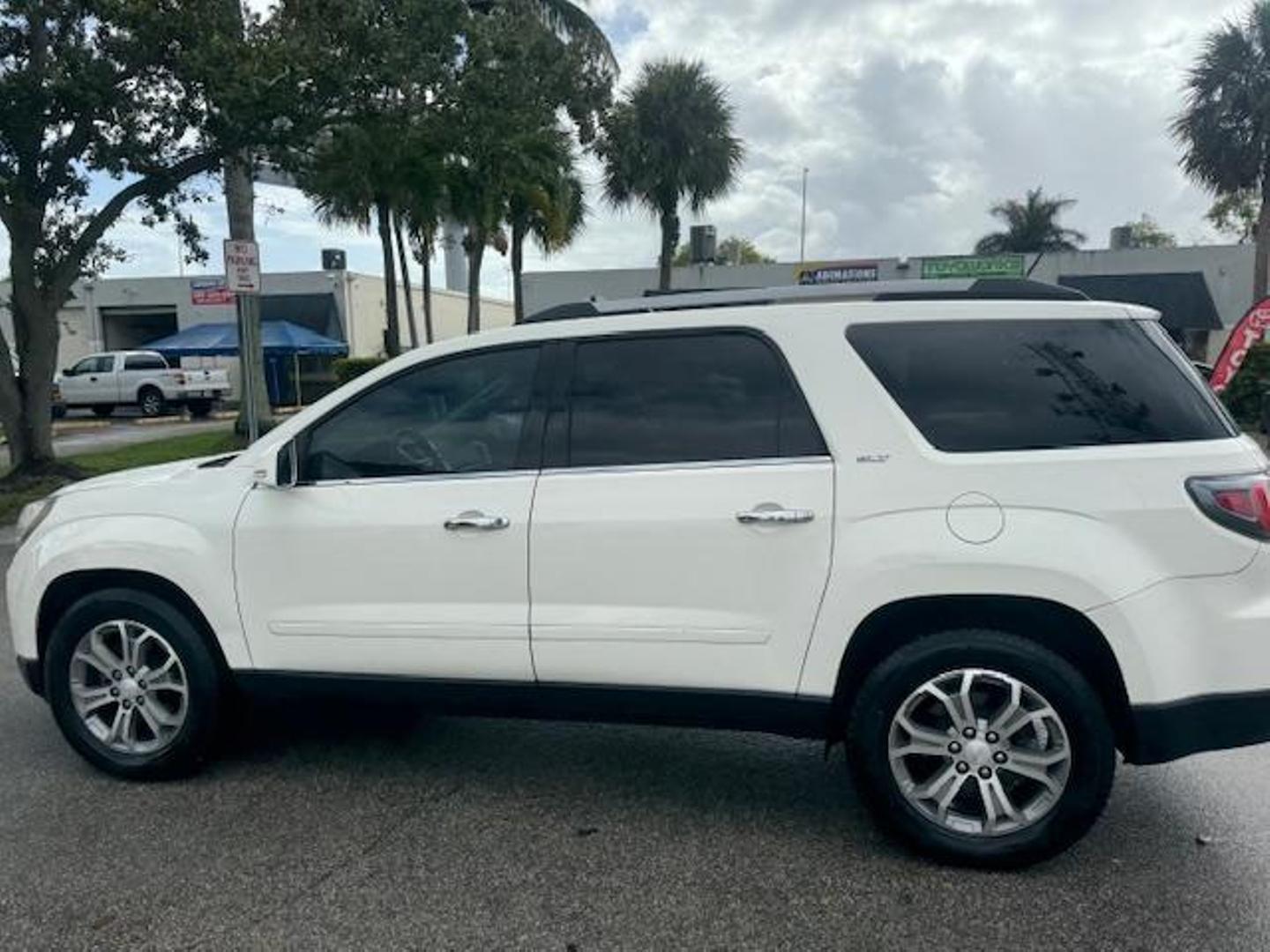 2015 GMC Acadia SLT1 photo 13