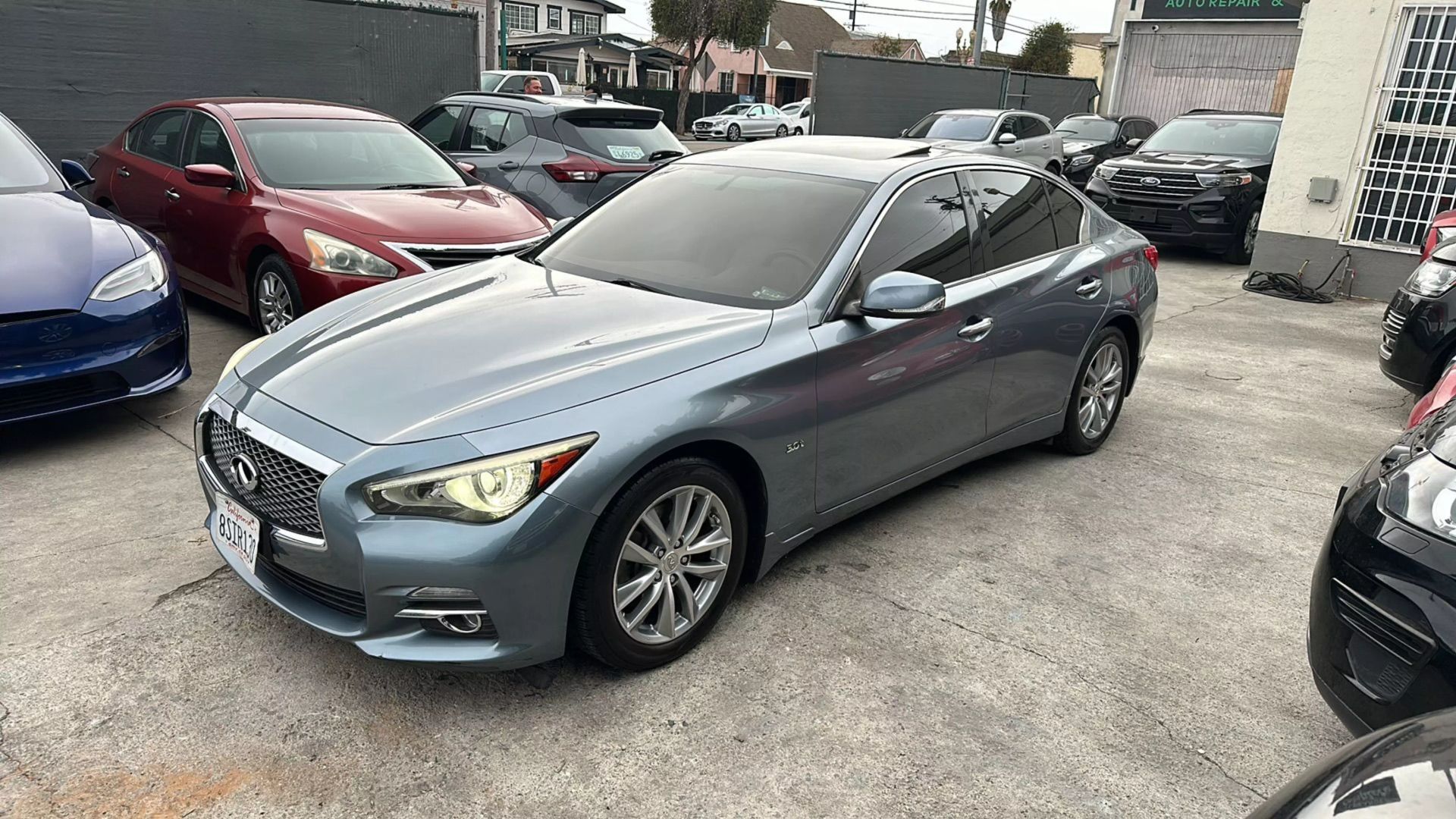 2016 INFINITI Q50