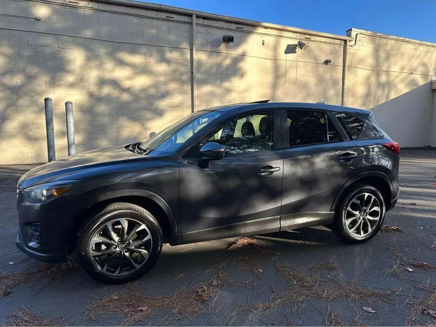 Mazda CX-5's photo