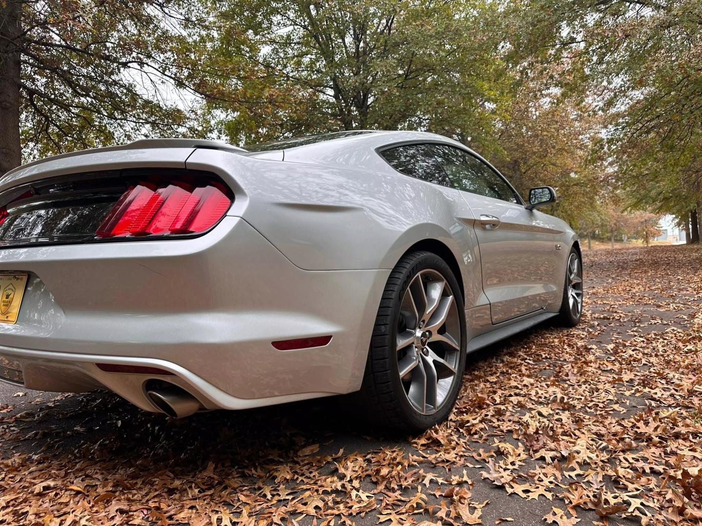 2017 Ford Mustang GT photo 5