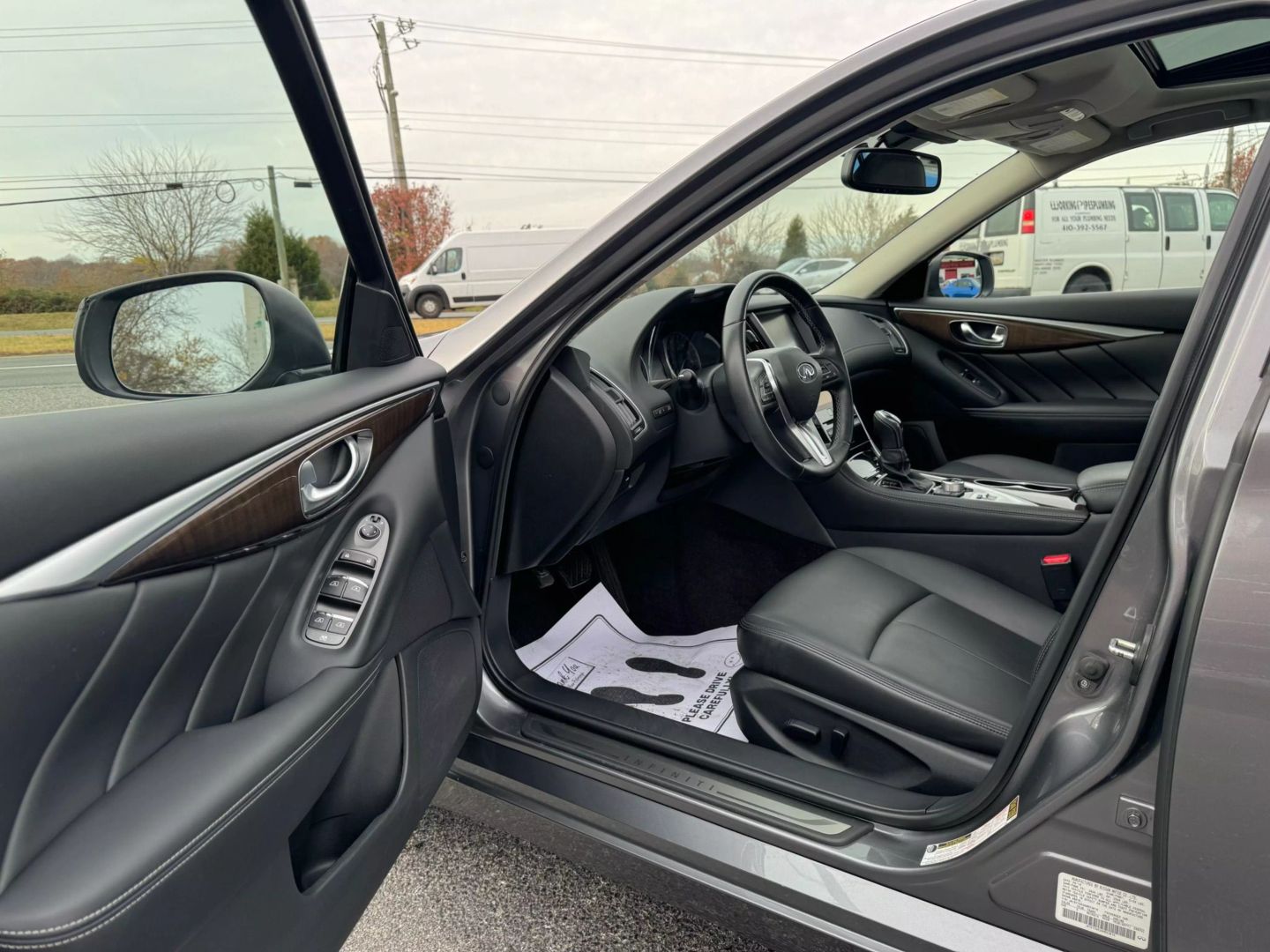 Image 7 of 2019 INFINITI Q50