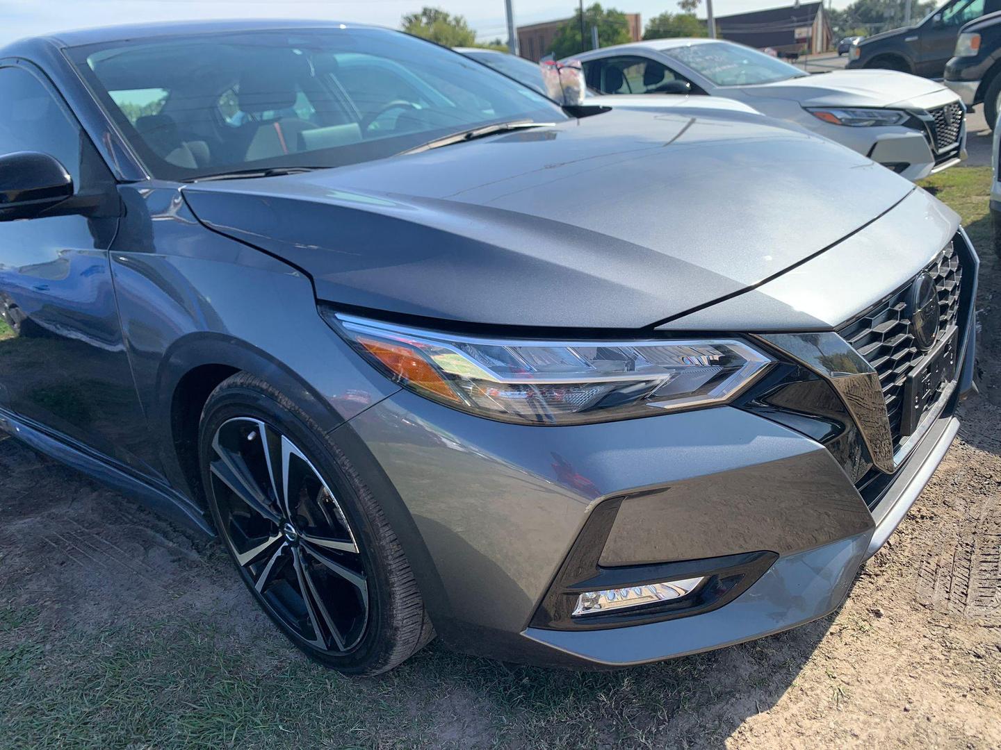 2021 Nissan Sentra SR photo 15