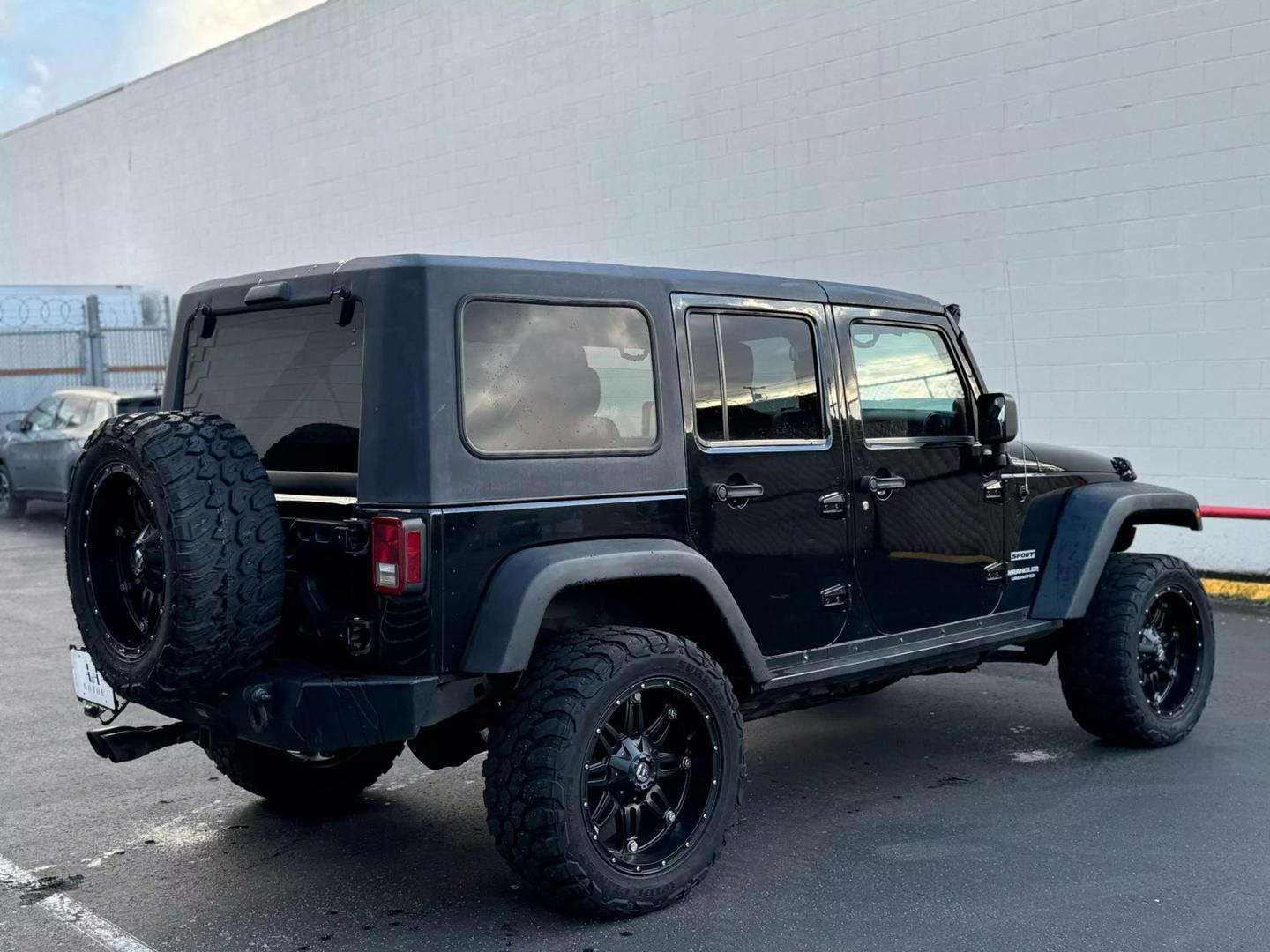 2013 Jeep Wrangler Unlimited Sport photo 5