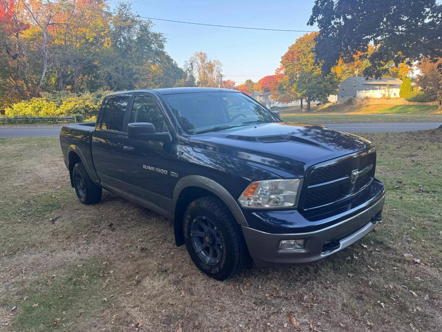 2012 RAM Ram 1500 Pickup SLT photo 3