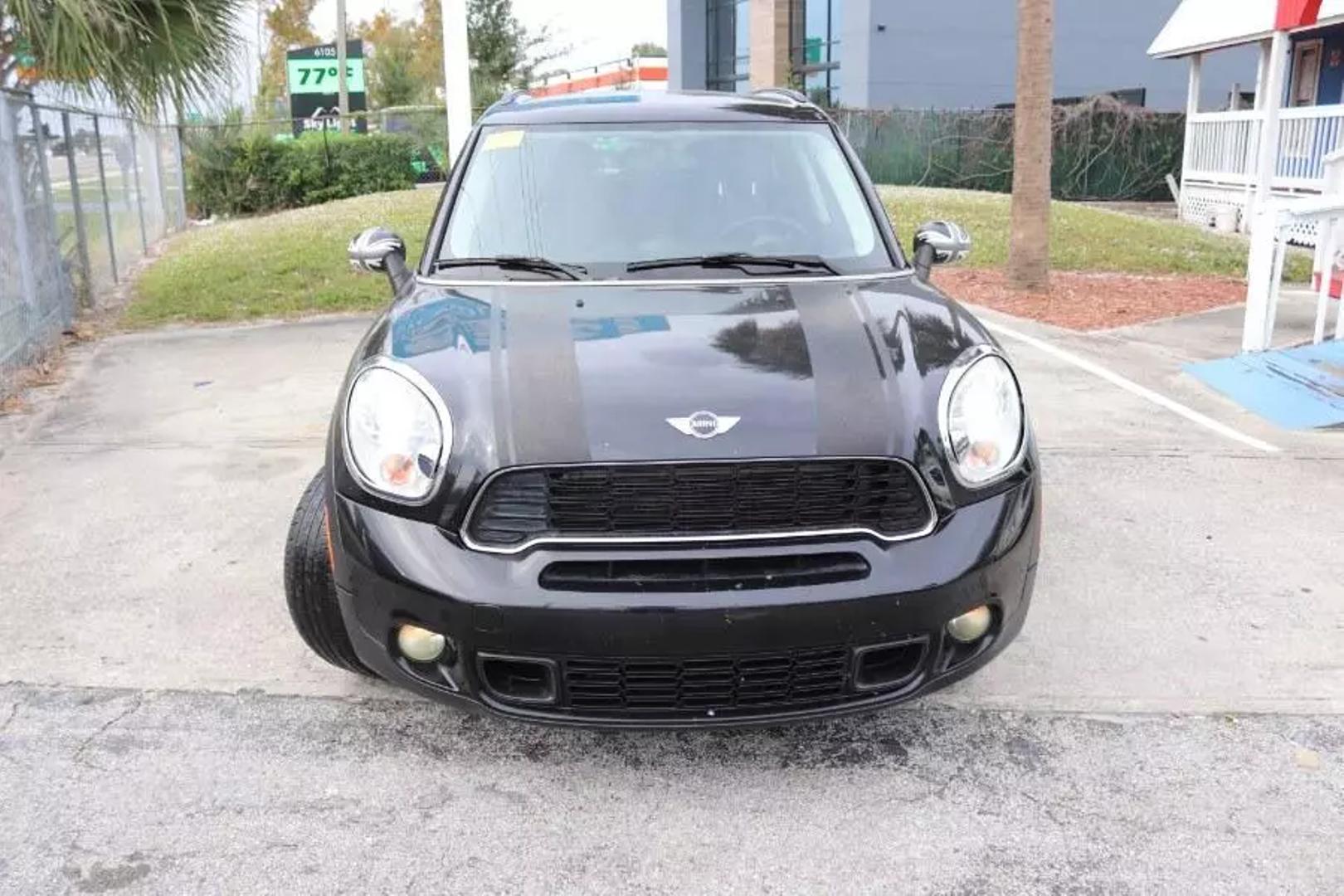 2011 MINI Countryman Countryman S photo 3