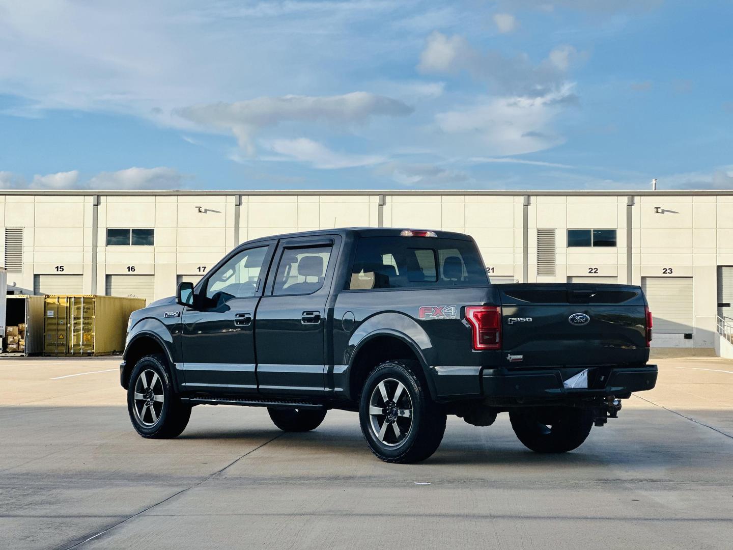 2017 Ford F-150 XLT photo 7