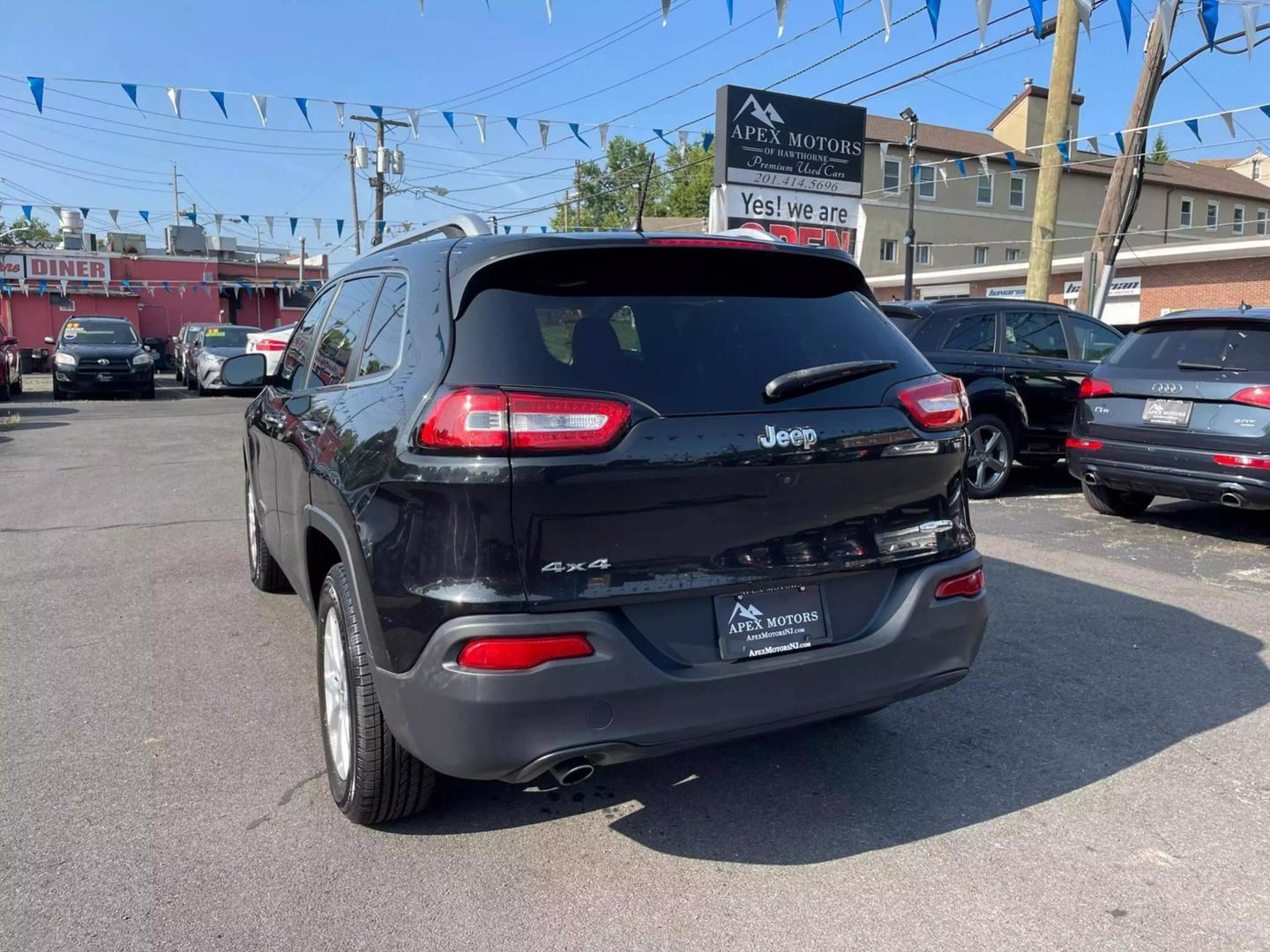 2015 Jeep Cherokee Latitude photo 11