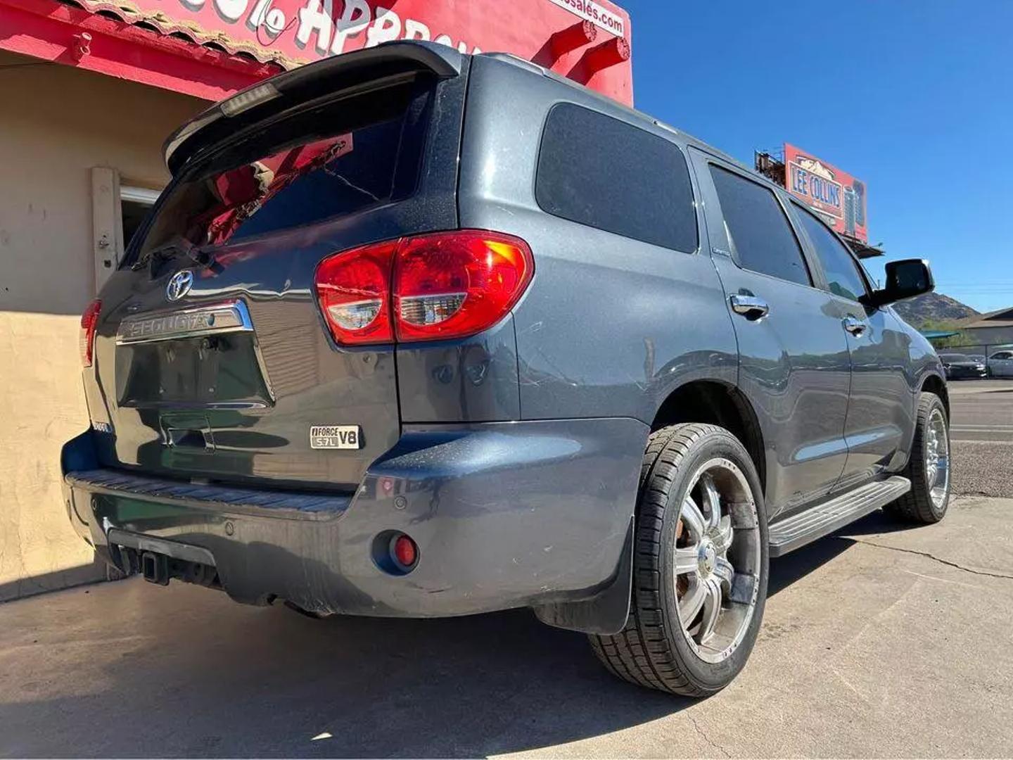 2008 Toyota Sequoia Limited photo 5