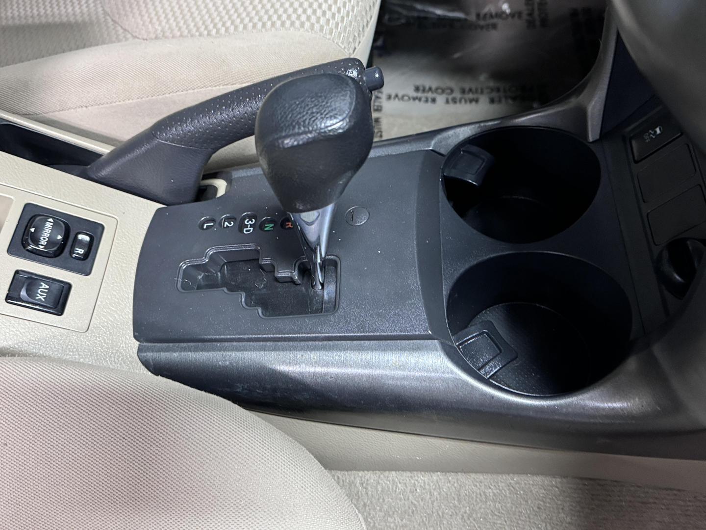 2011 Toyota RAV4 Base photo 10