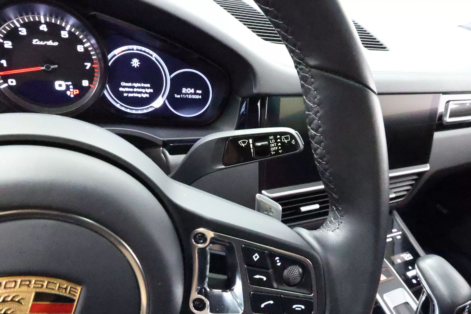 2020 Porsche Cayenne - Image 29