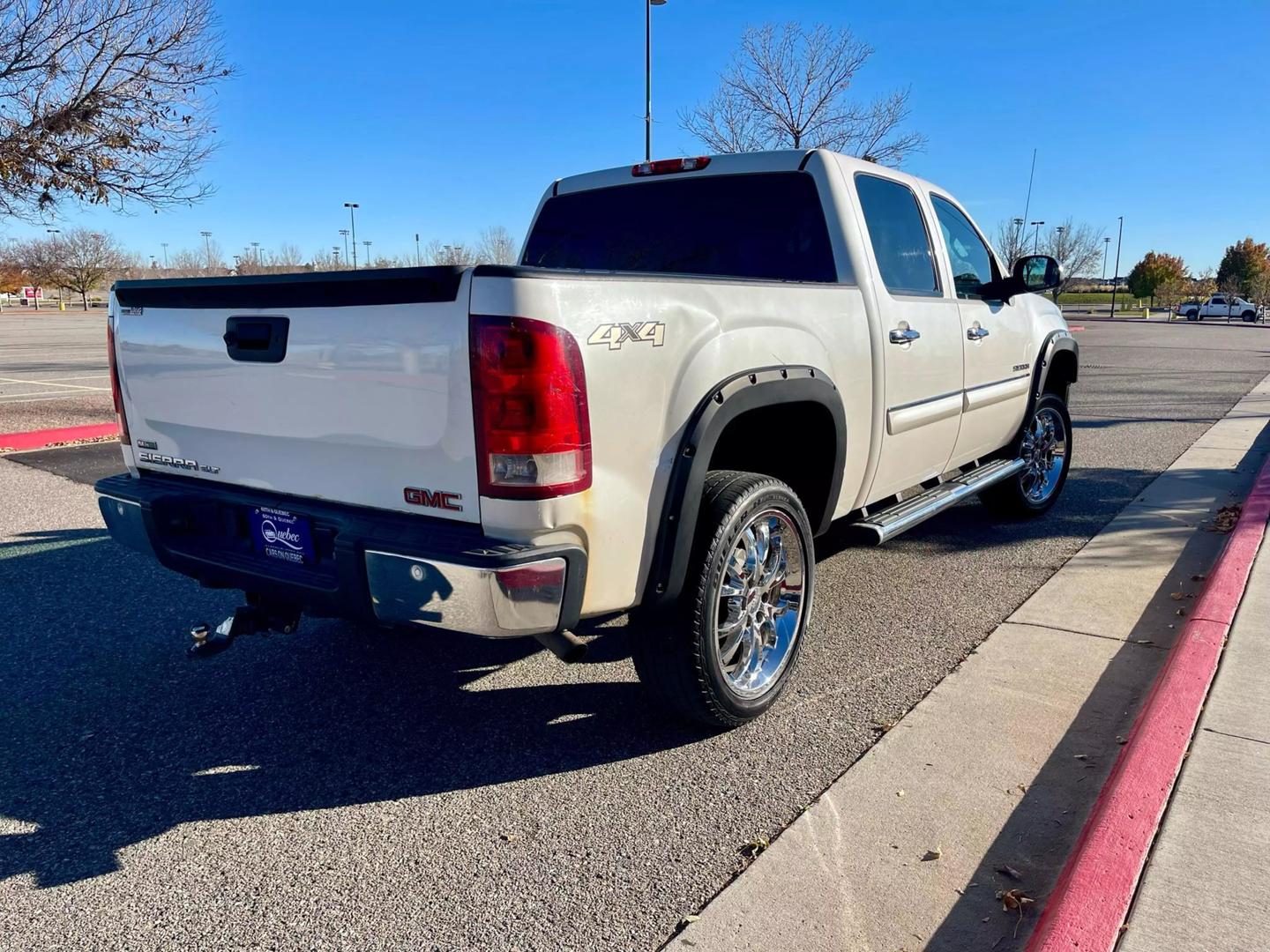 2012 GMC Sierra 1500 SLT photo 4