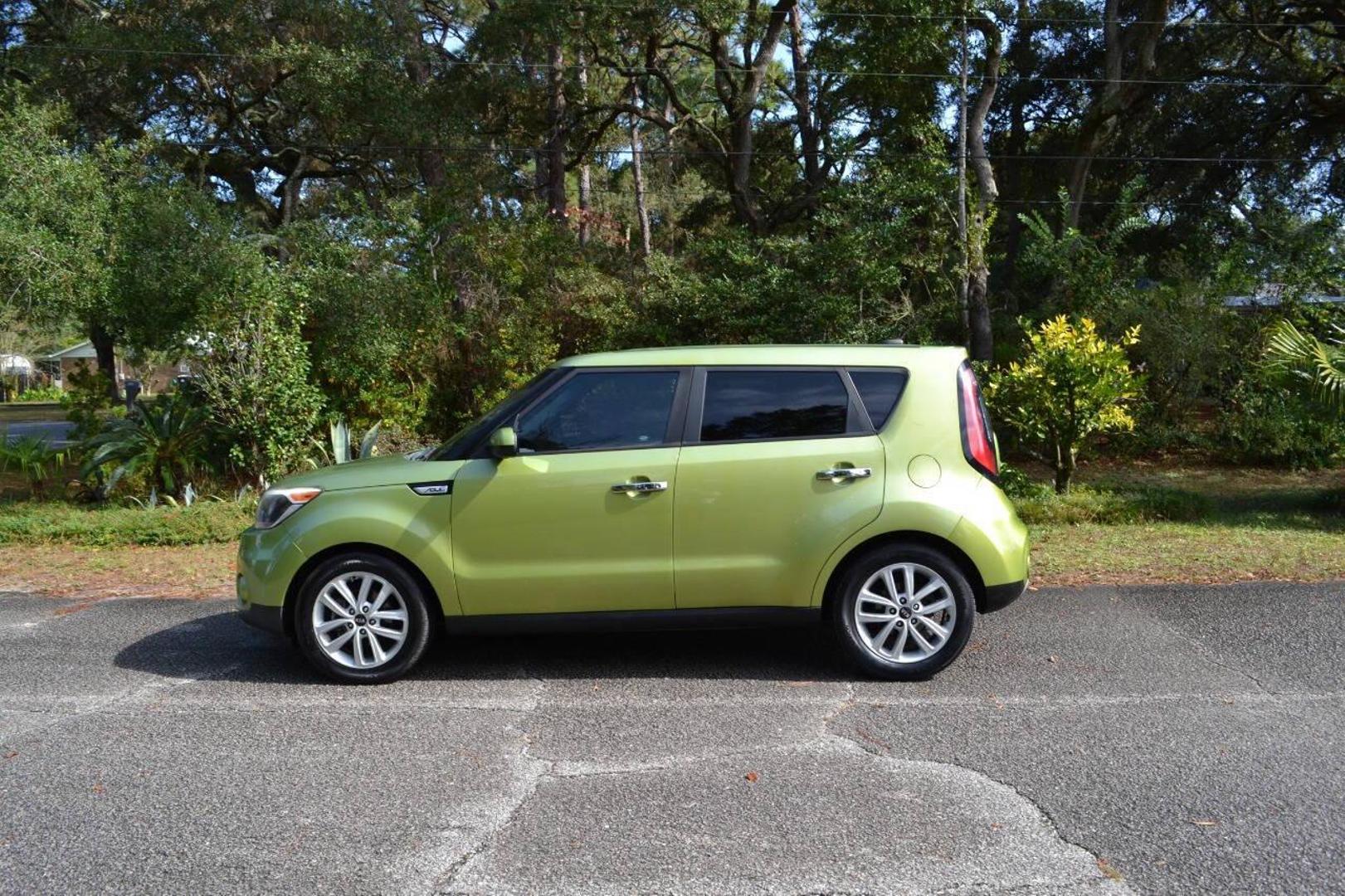 2017 Kia Soul + photo 9