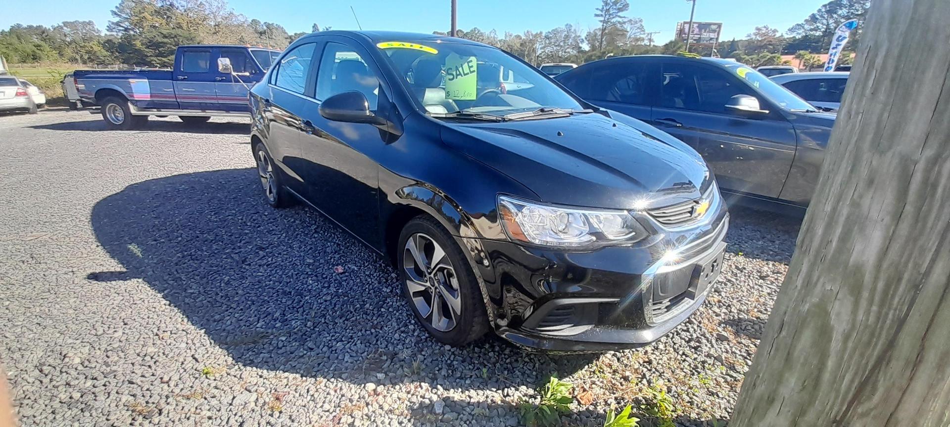 2020 Chevrolet Sonic Premier photo 2