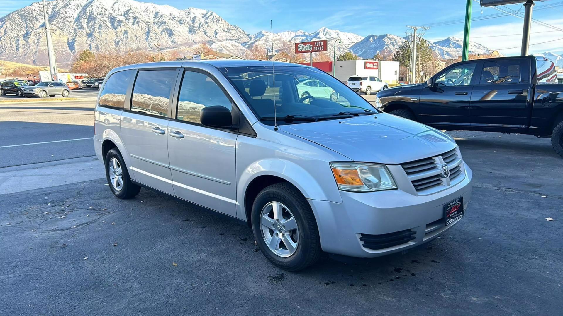 2009 Dodge Grand Caravan SE photo 4