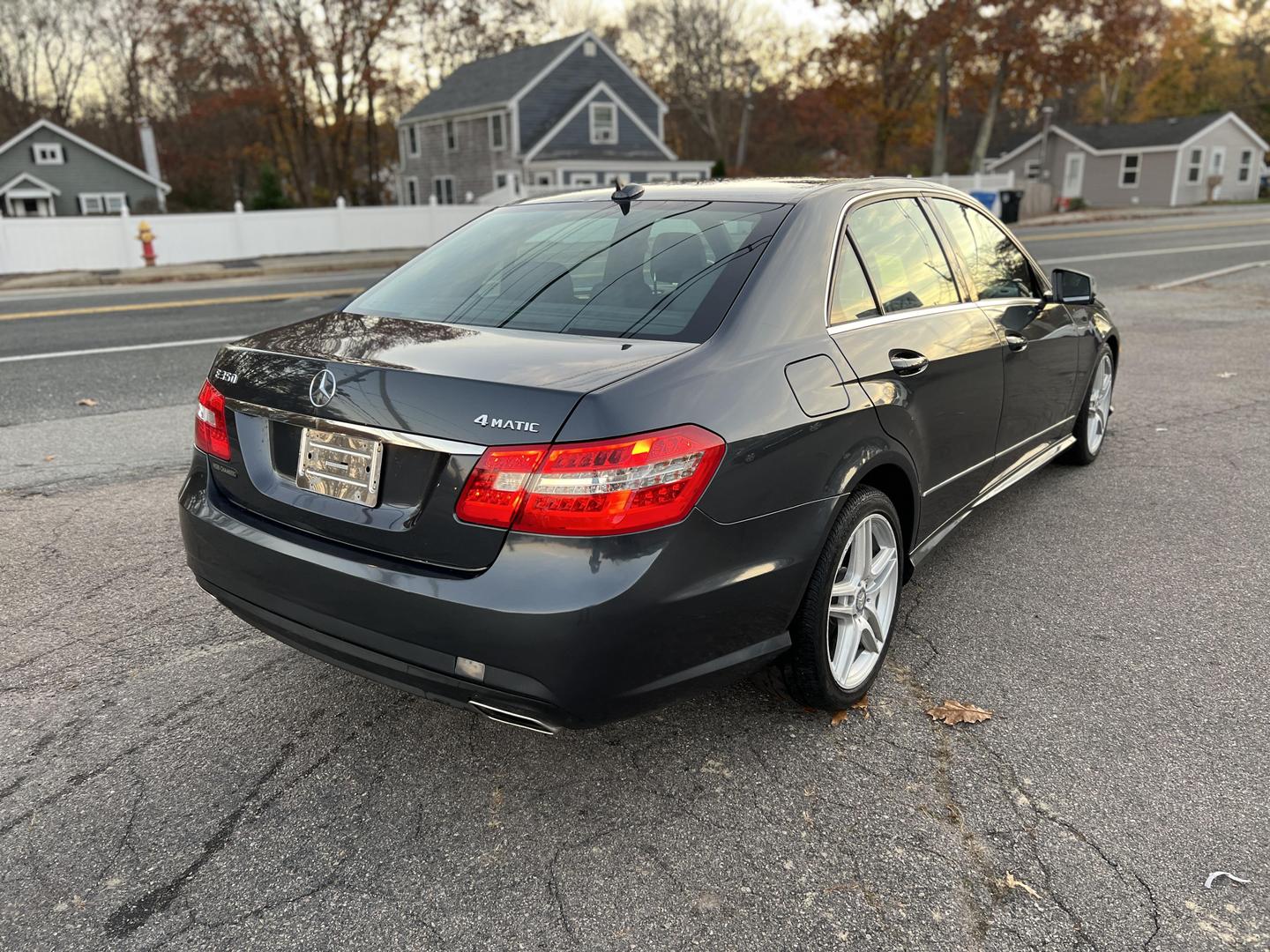 2011 Mercedes-Benz E-Class null photo 5