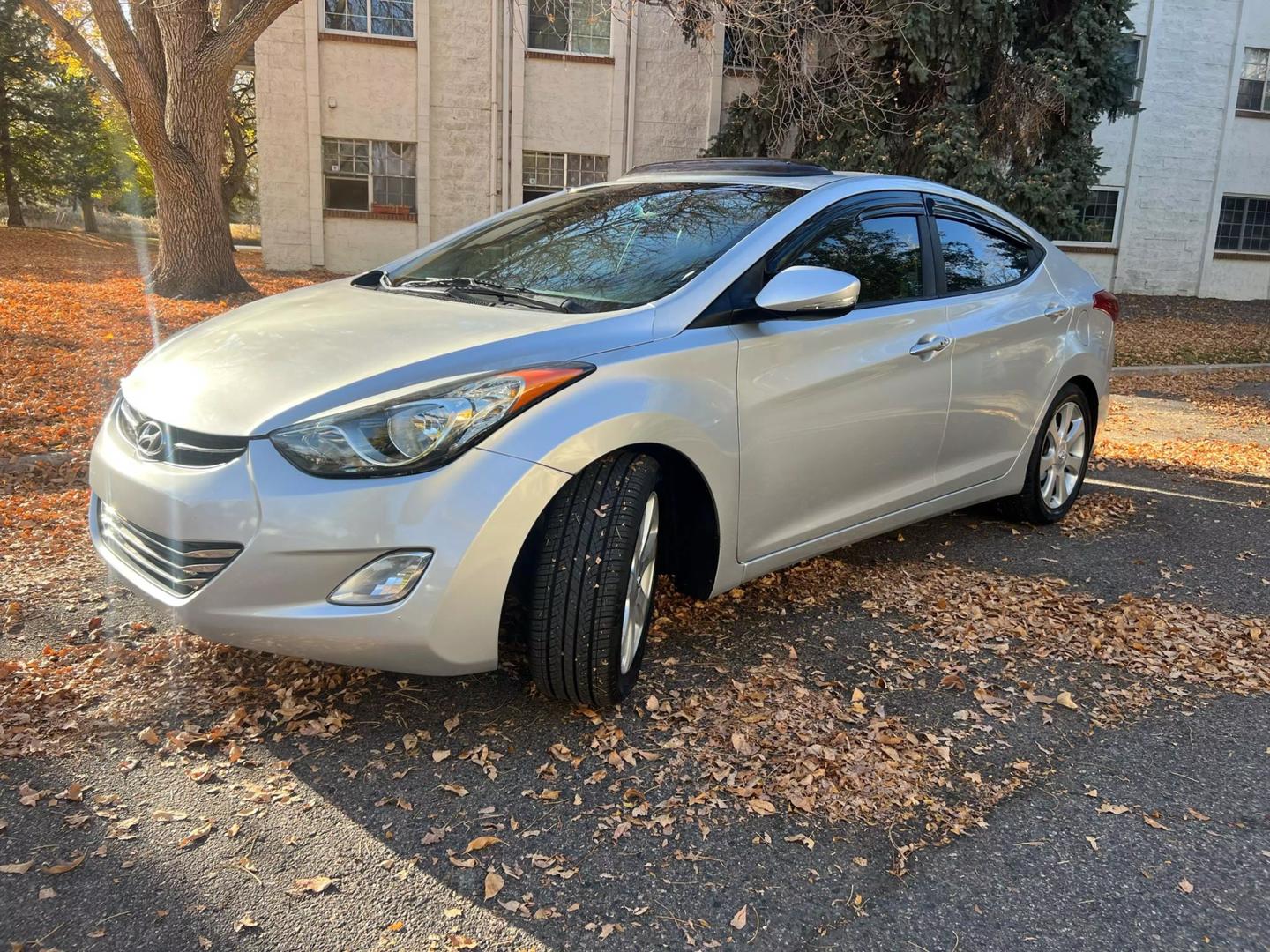 2013 Hyundai Elantra Limited photo 4