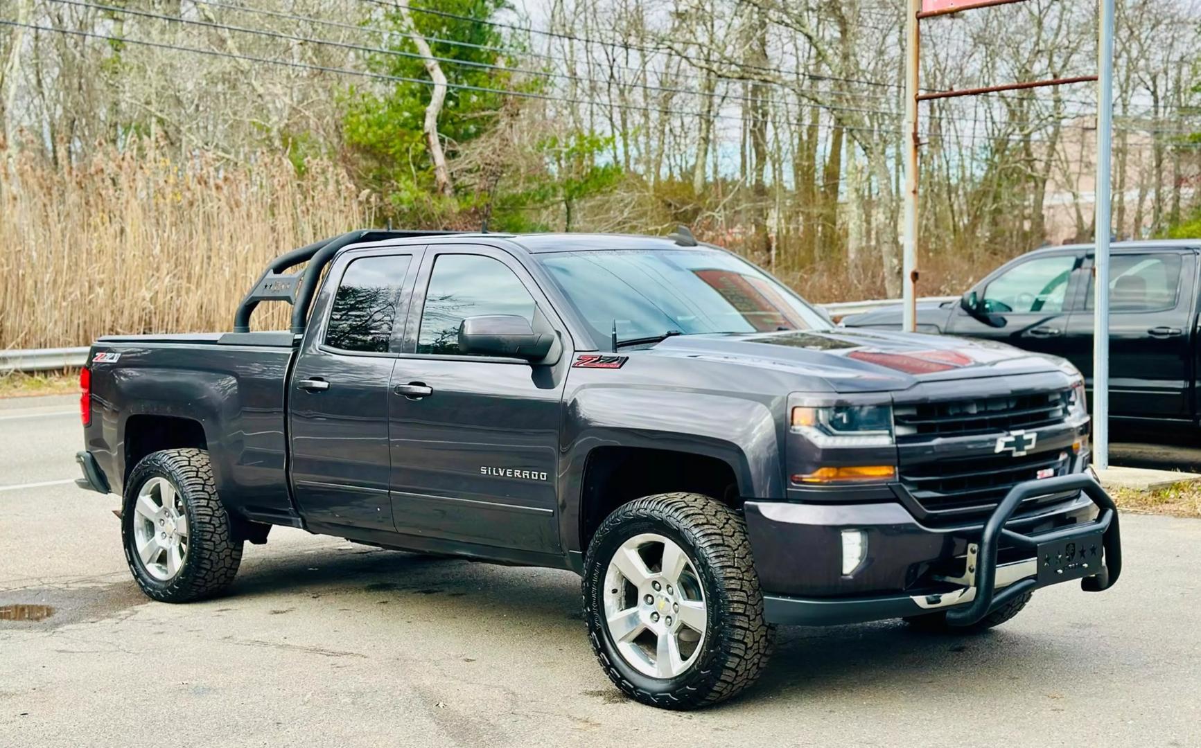 2016 Chevrolet Silverado 1500 LT photo 4