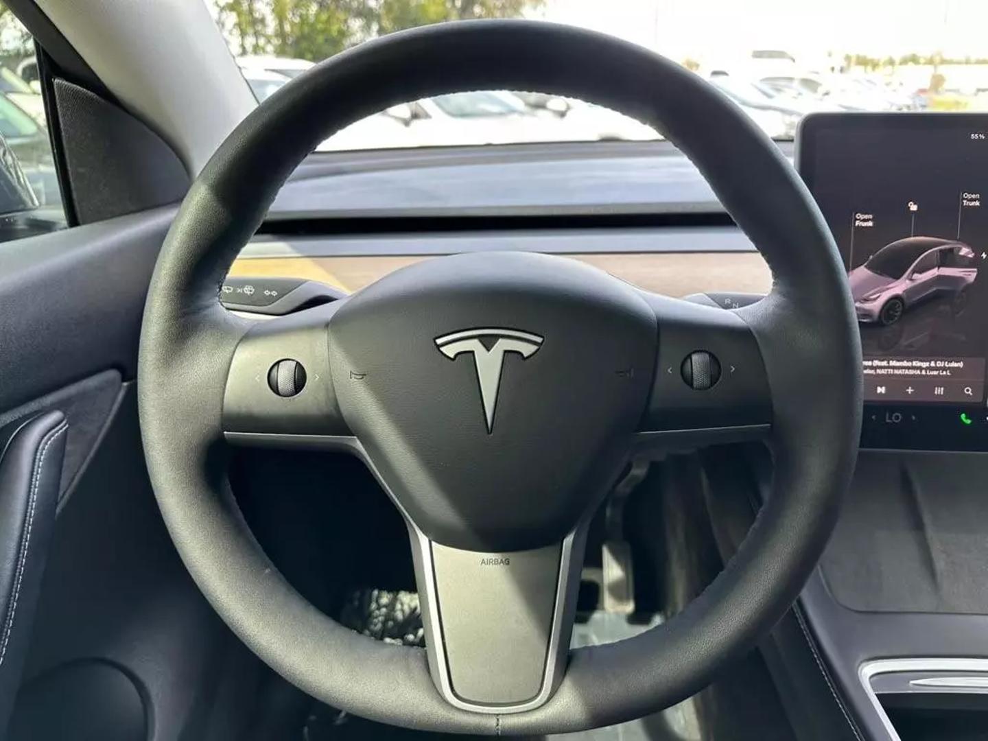 2022 Tesla Model Y Long Range photo 17