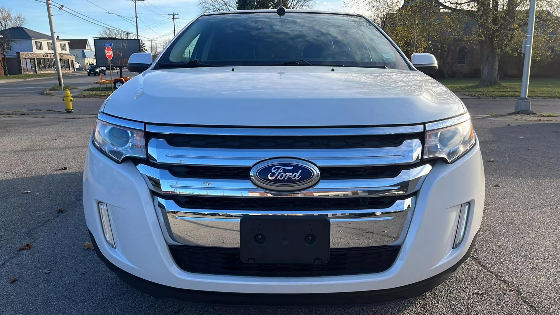 2014 Ford Edge SEL photo 6