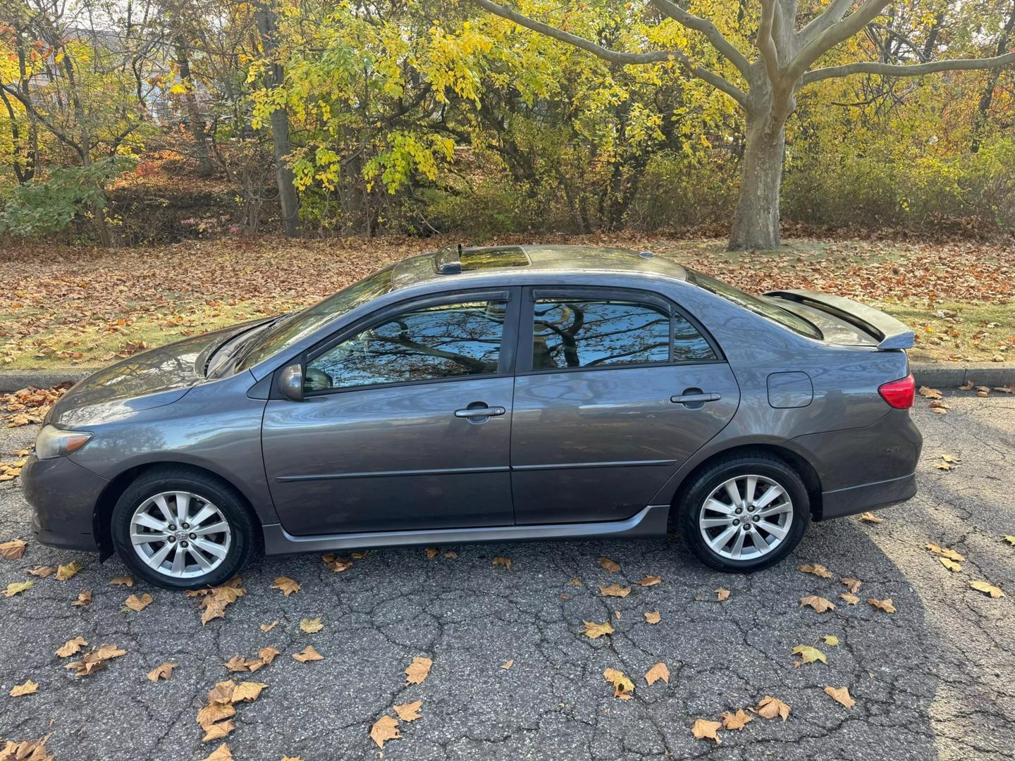 2010 Toyota Corolla S photo 9