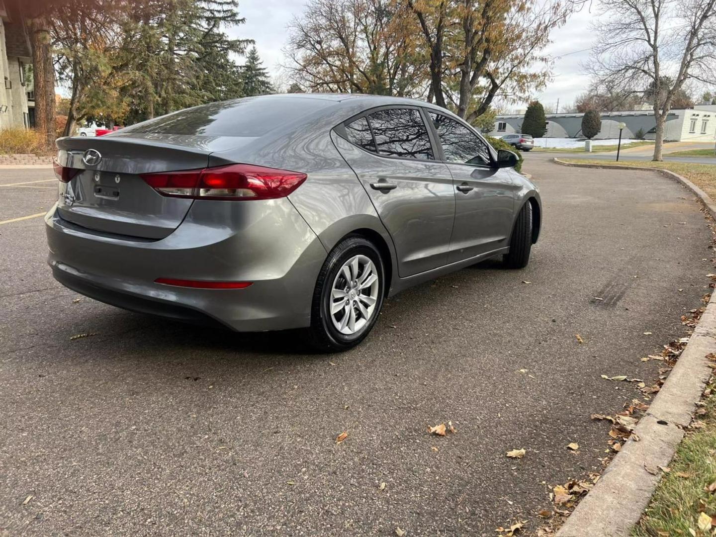 2018 Hyundai Elantra SE photo 8