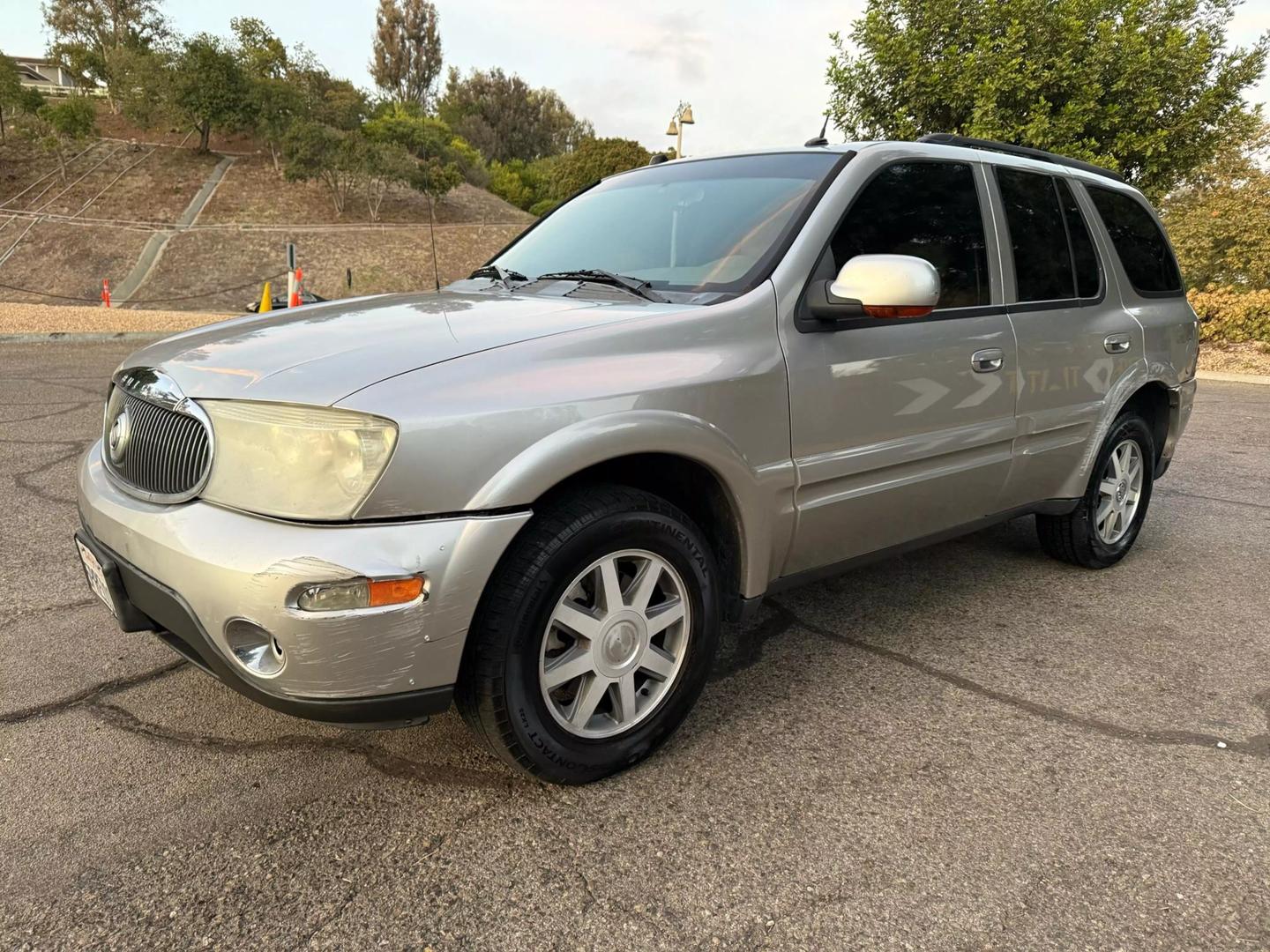 2005 Buick Rainier CXL photo 2