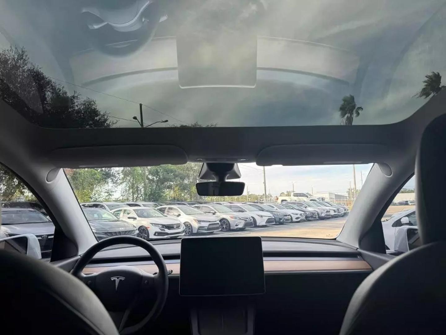 2022 Tesla Model Y Long Range photo 12