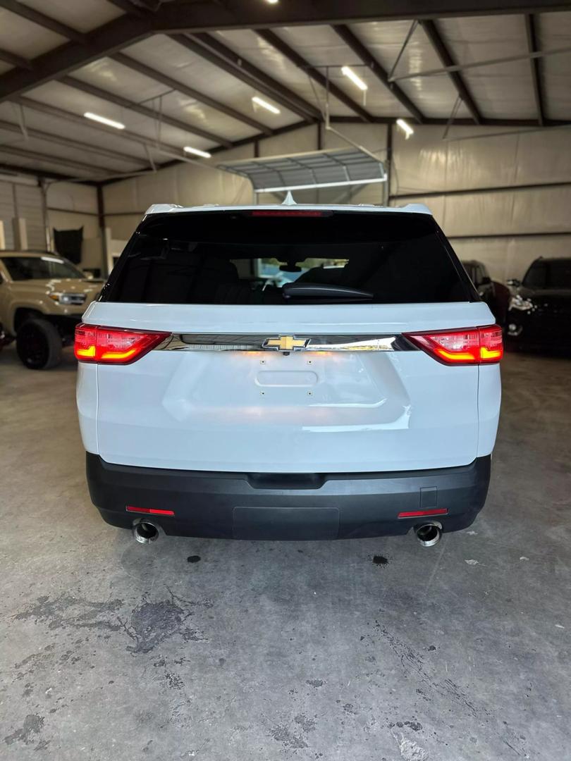 2019 Chevrolet Traverse LS photo 5