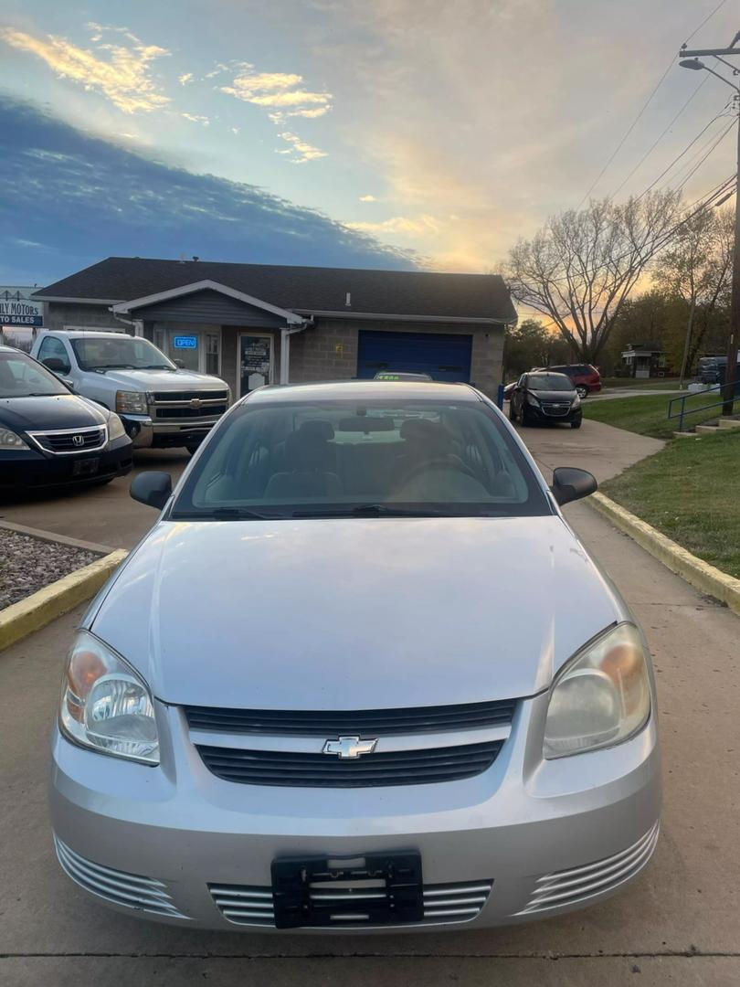 2006 Chevrolet Cobalt LS photo 2