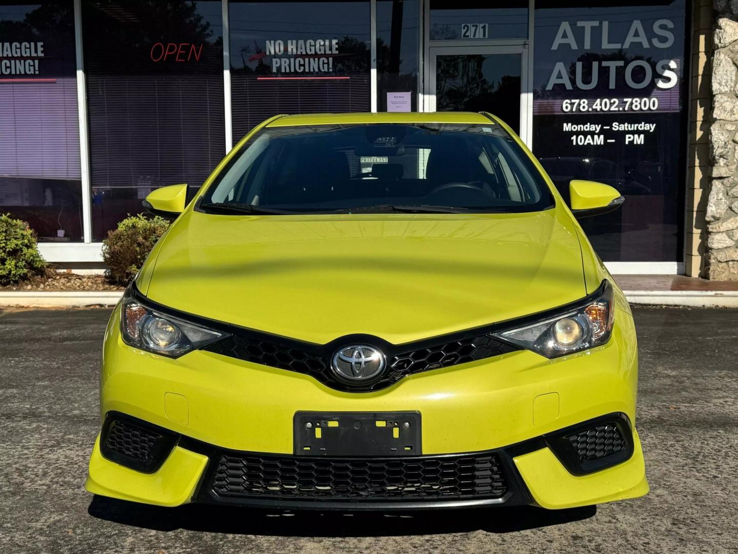 2017 Toyota Corolla iM Base photo 2