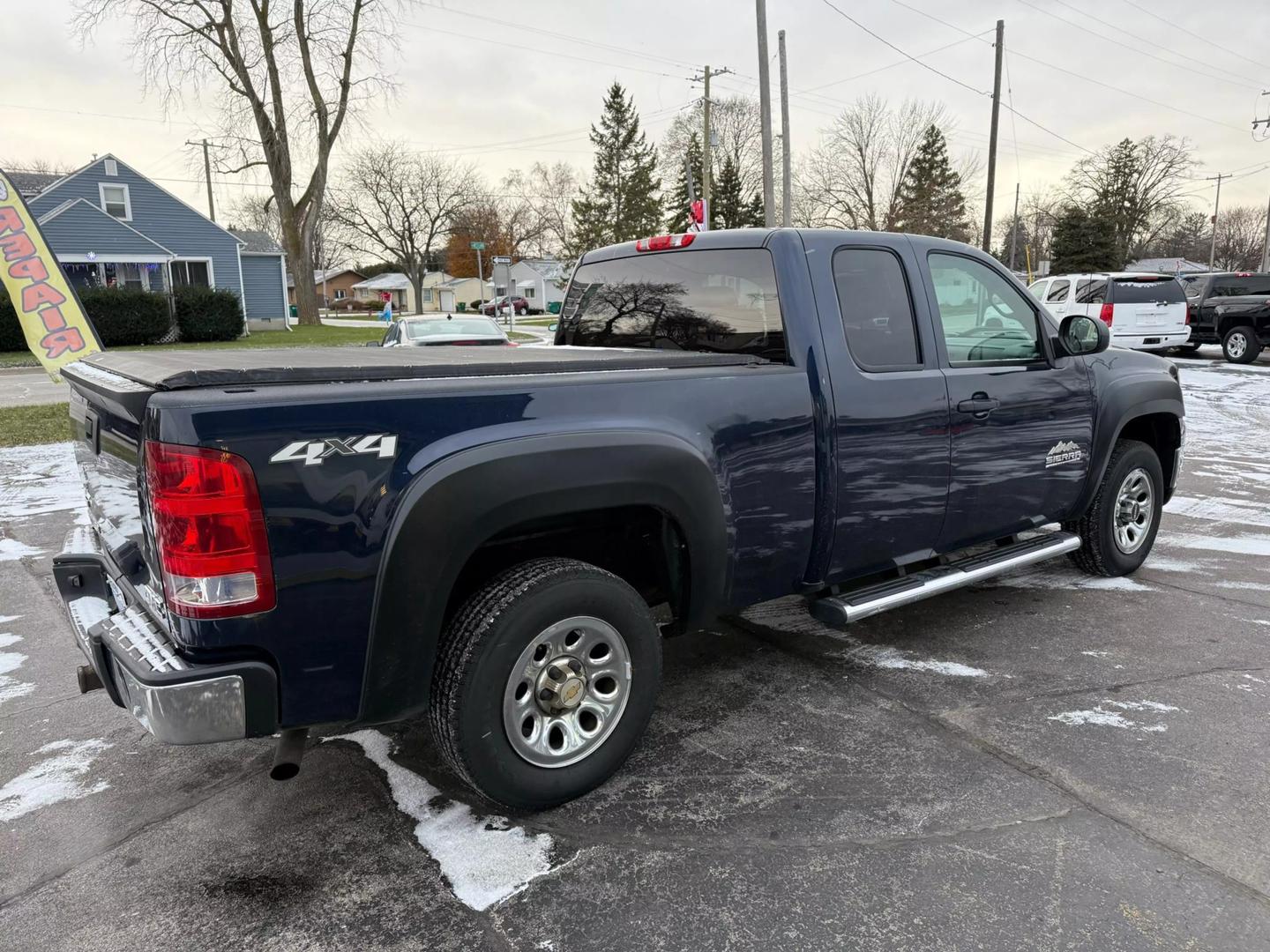 2011 GMC Sierra 1500 SL photo 4