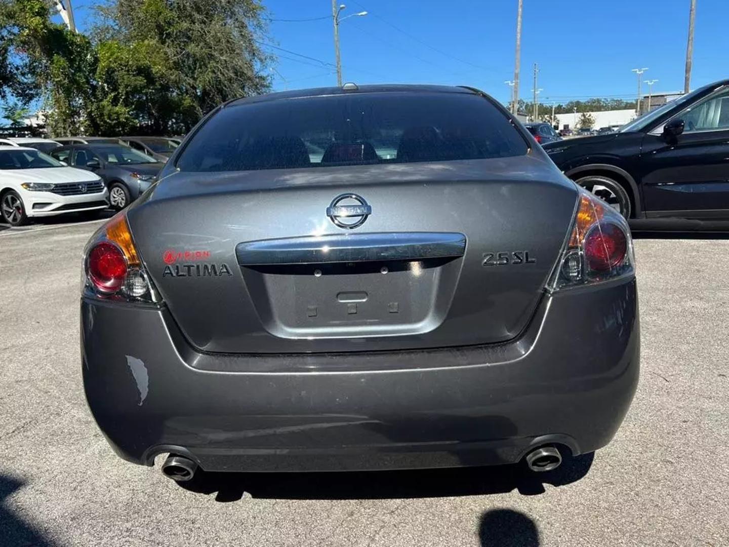 2010 Nissan Altima null photo 15