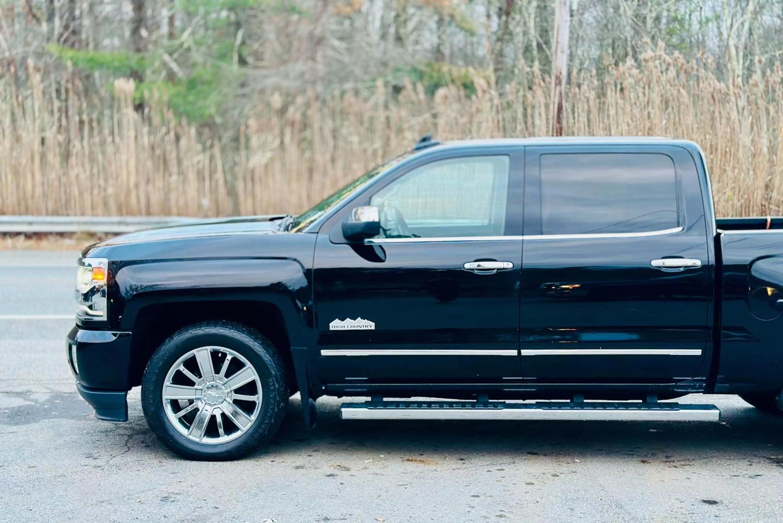 2016 Chevrolet Silverado 1500 High Country photo 10