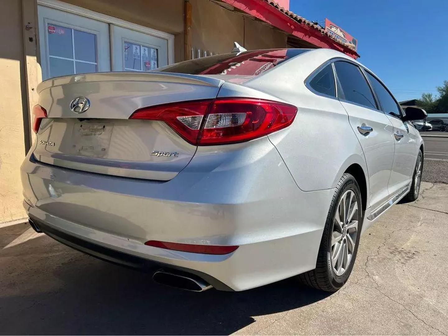 2017 Hyundai Sonata Sport photo 5