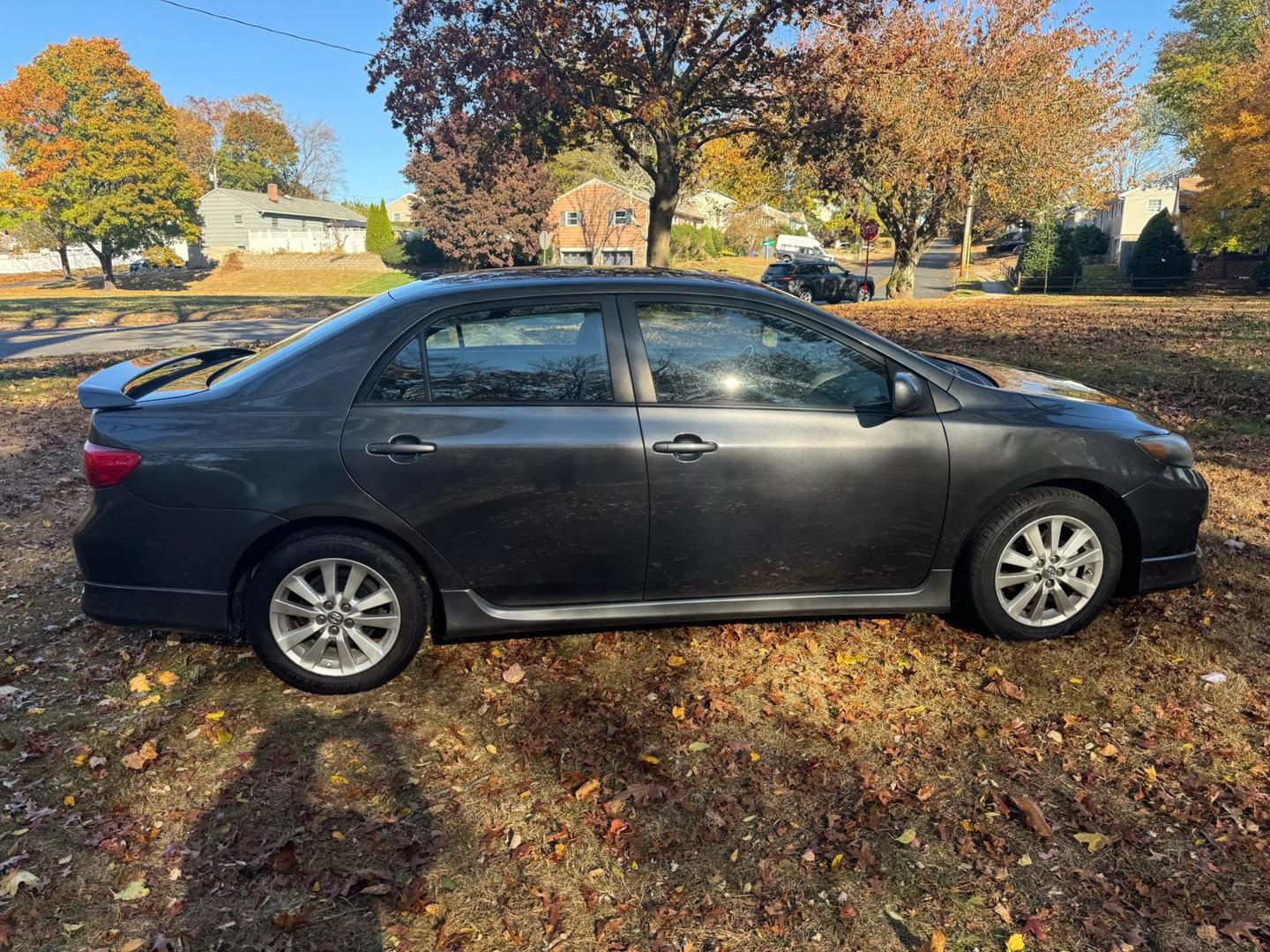 2010 Toyota Corolla S photo 4