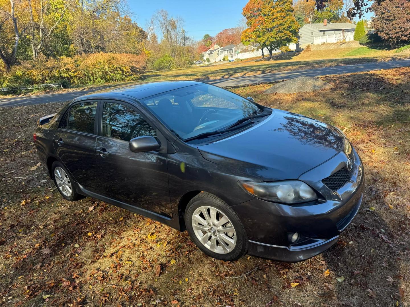 2010 Toyota Corolla S photo 3