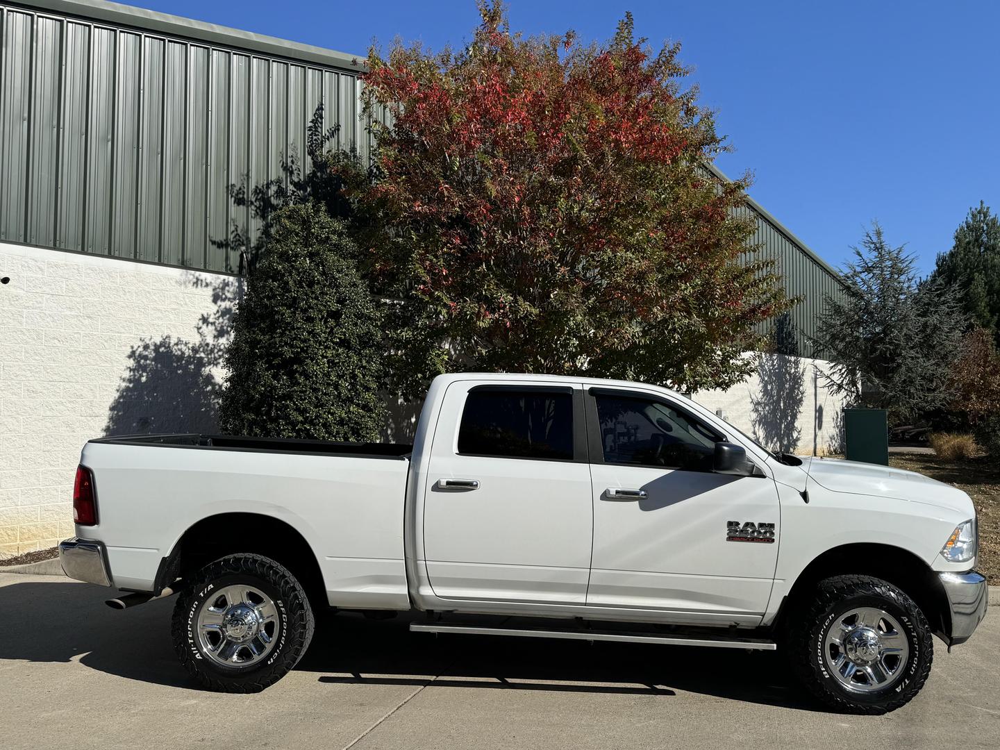 2016 RAM Ram 2500 Pickup SLT photo 2