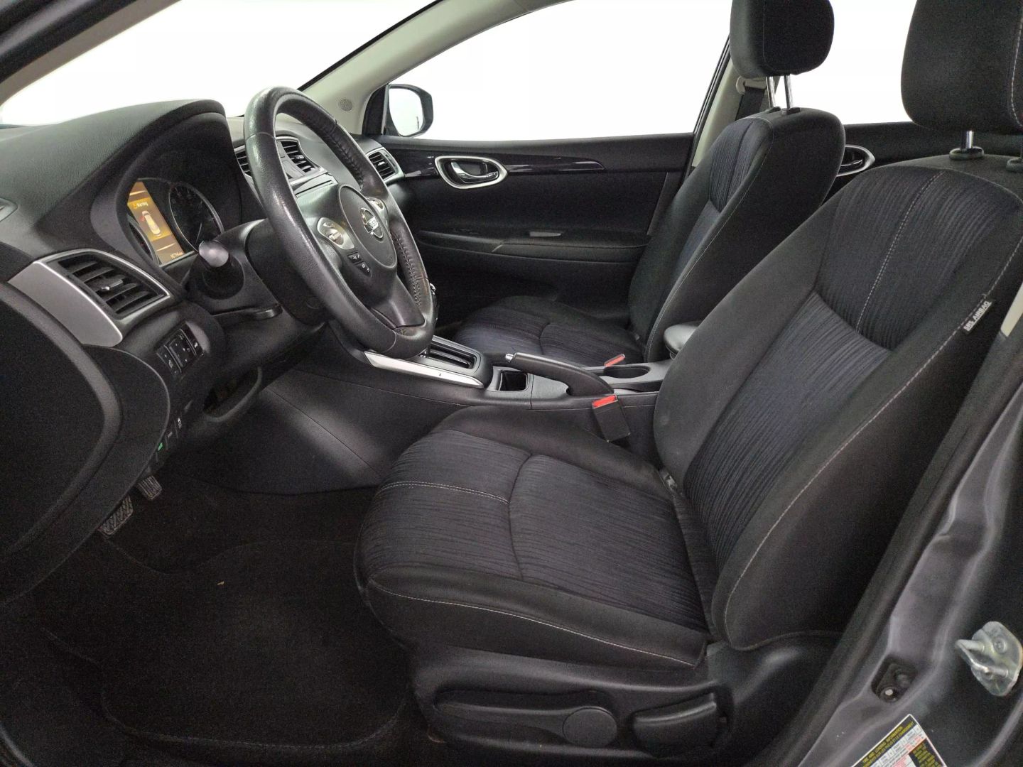 2017 Nissan Sentra - Image 9